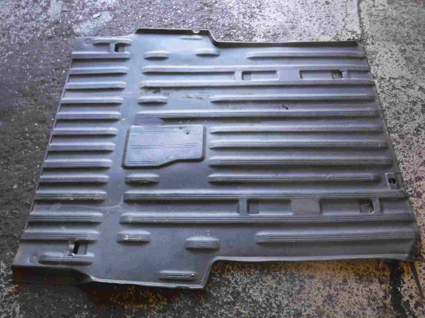 Renault Kangoo 2003-2007 Rear Boot Tailgate Mat Flooring