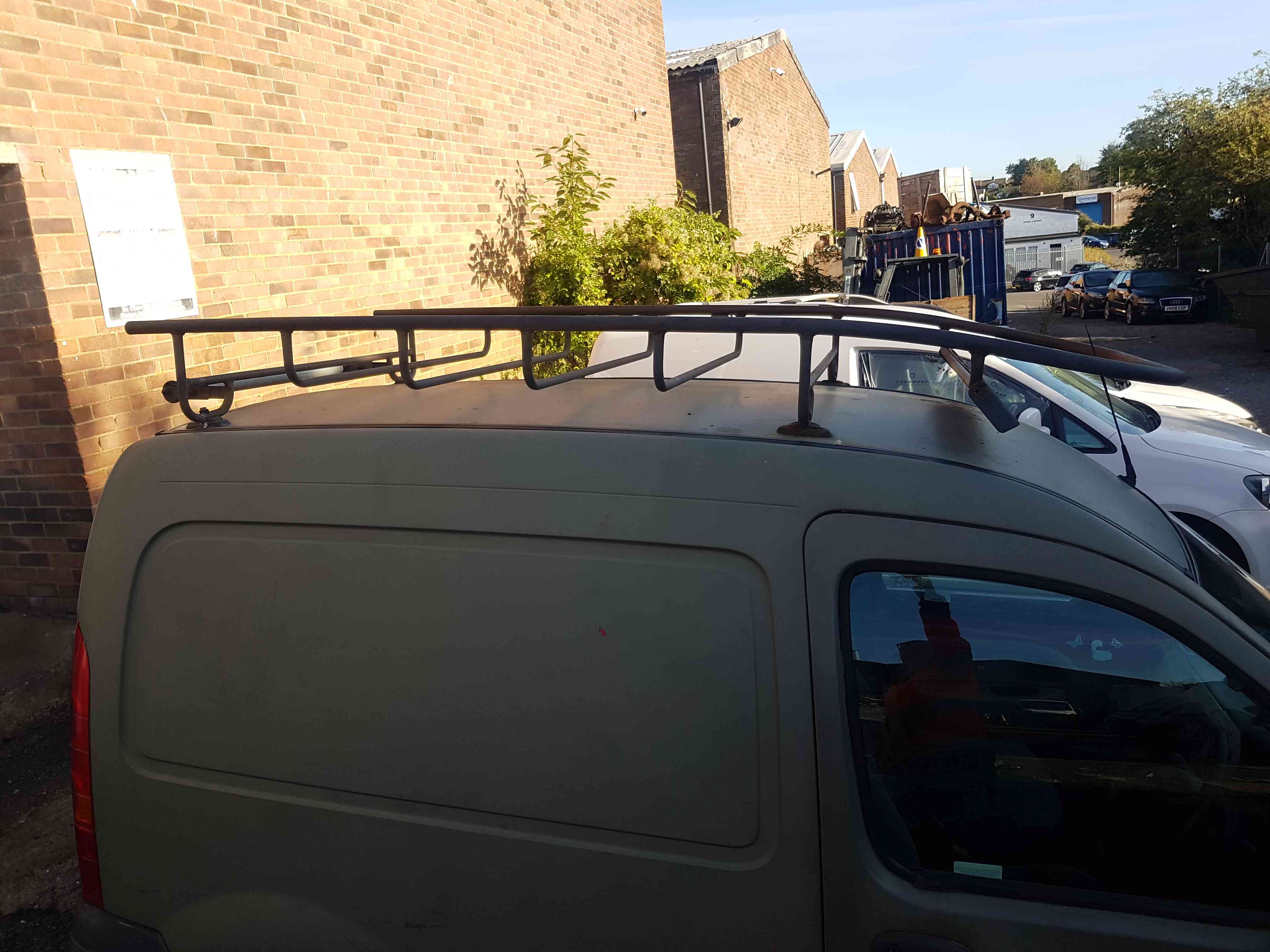 Thumb 2 Renault Kangoo 2003-2007 Roof Rack Luggage Carrier Bars + Roller 