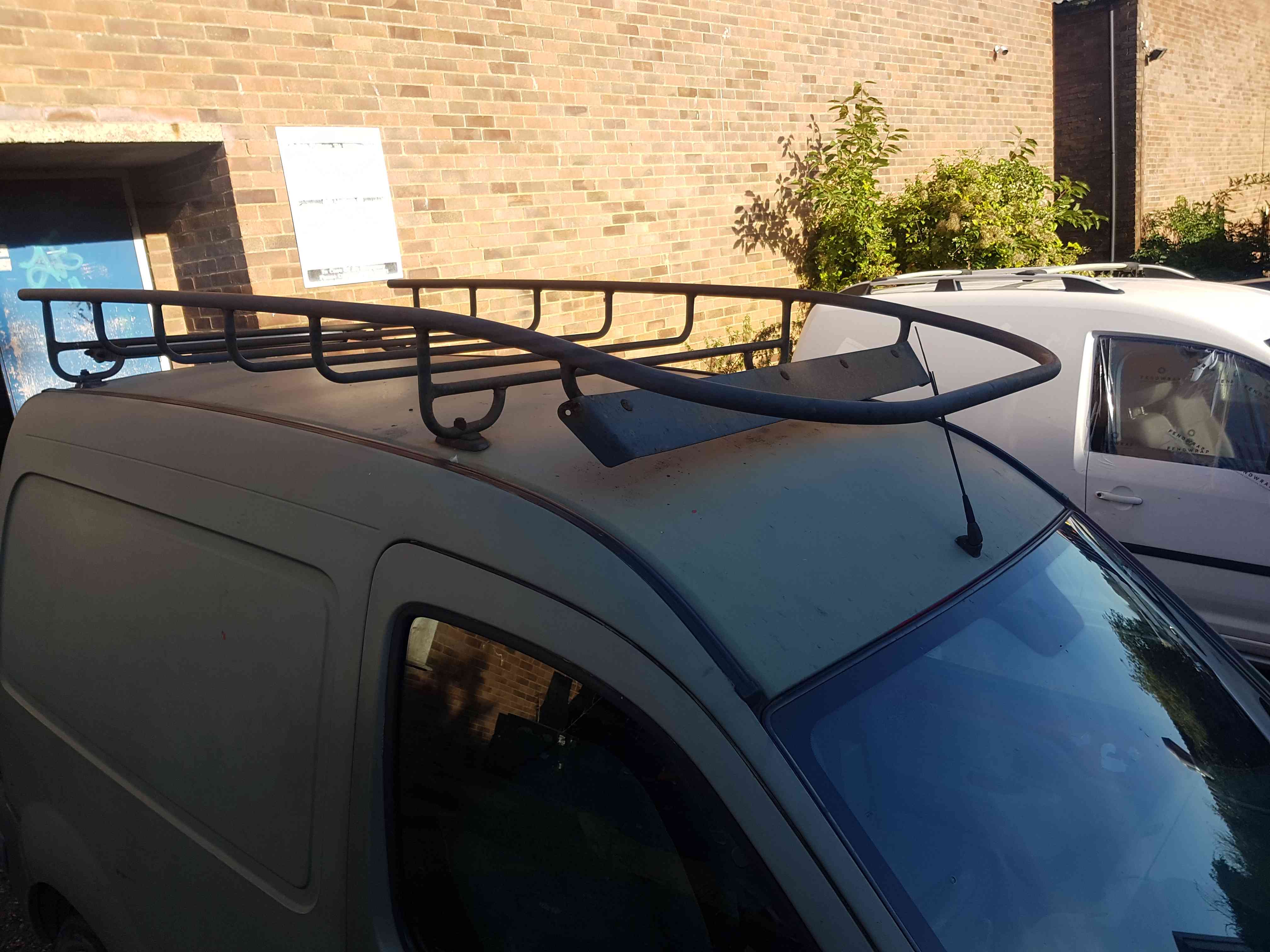 Thumb 3 Renault Kangoo 2003-2007 Roof Rack Luggage Carrier Bars + Roller 