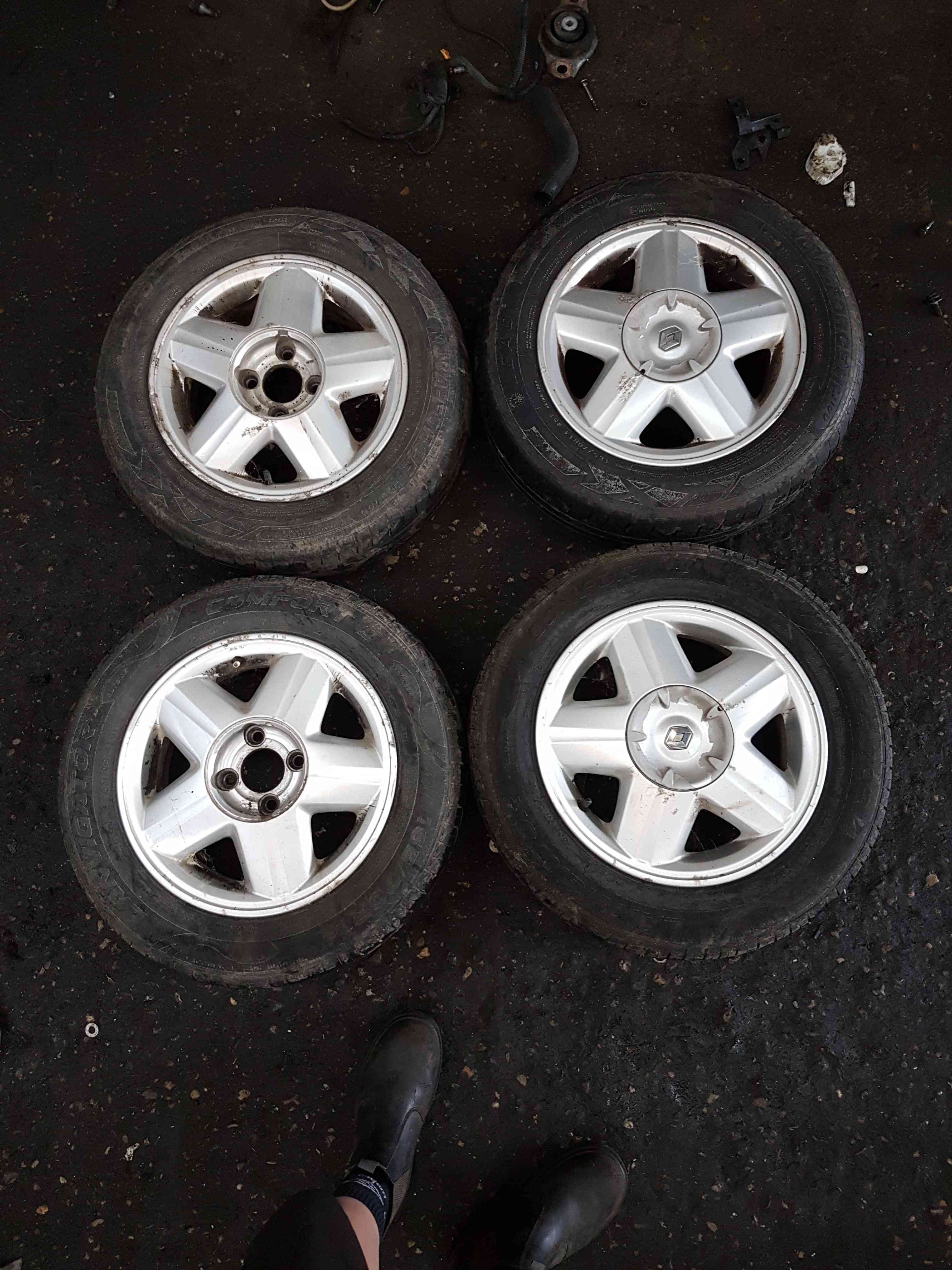 Thumb 9 Renault Kangoo 2003-2007 Saros Alloy Wheel Wheels SET x4 2 good tyre 4/5