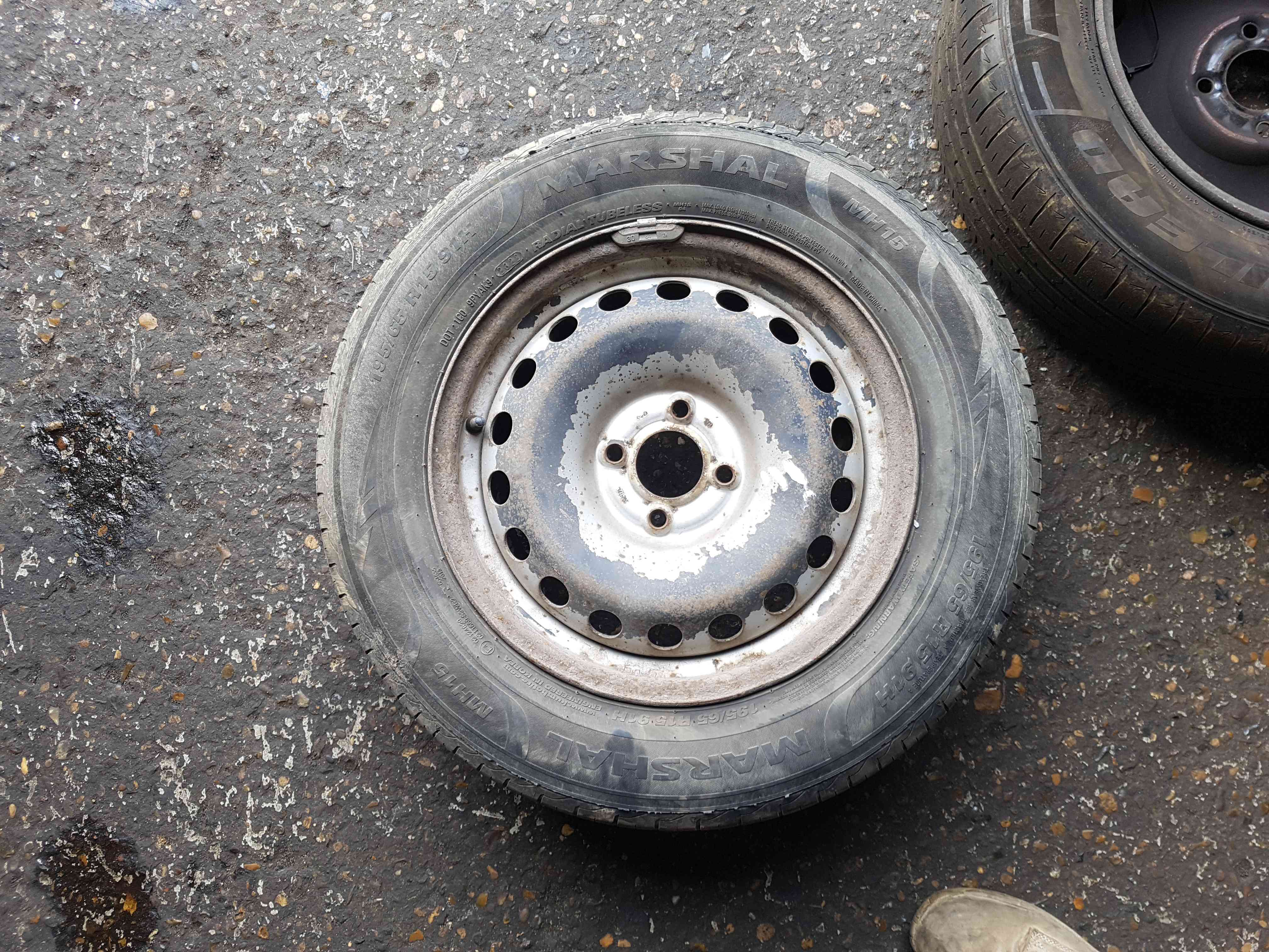 Thumb 6 Renault Kangoo 2003-2007 Steel Wheel RIM + Tyre 195 65 15 5Mm 4 Stud 3/5