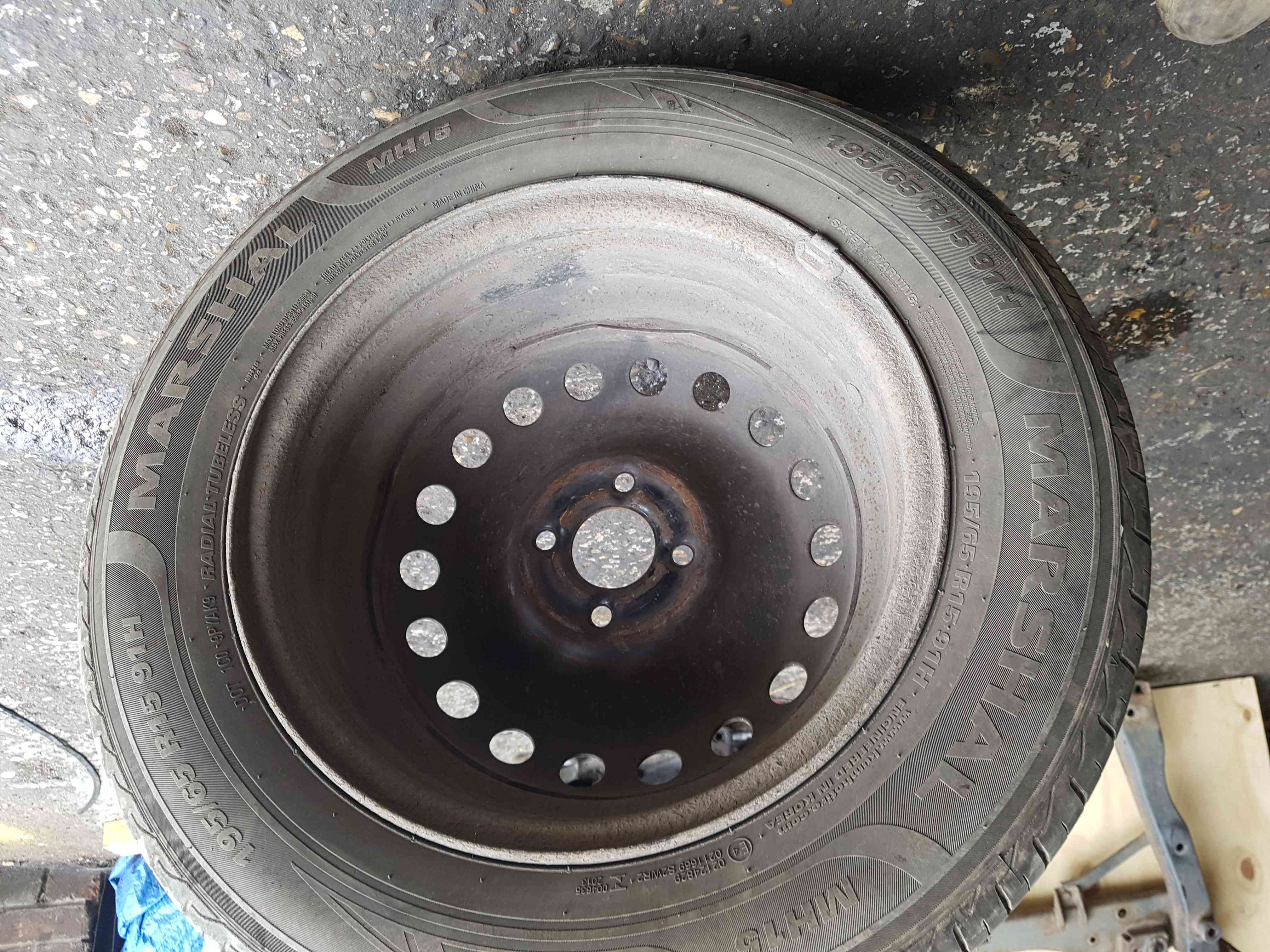 Thumb 10 Renault Kangoo 2003-2007 Steel Wheel RIM + Tyre 195 65 15 5Mm 4 Stud 3/5