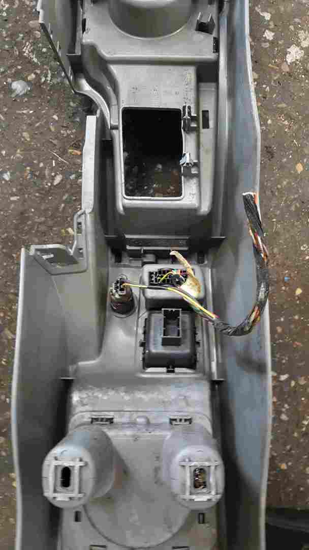 Thumb 2 Renault Kangoo 2007-2017 Centre Console 12v Trim Cup Holder