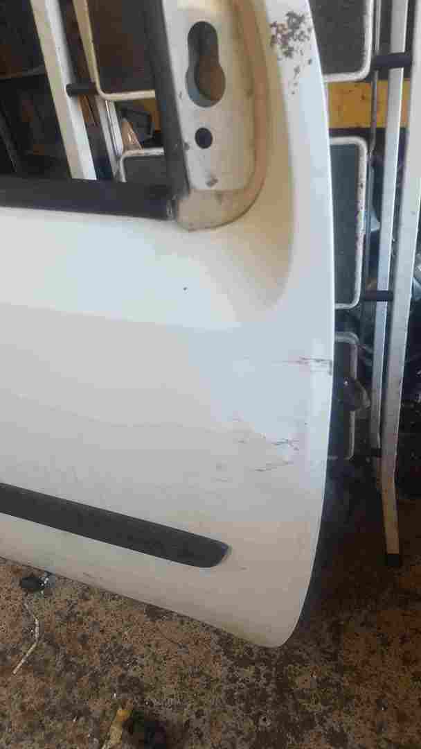 Thumb 3 Renault Kangoo 2007-2017 Drivers OSF Front Door White O389