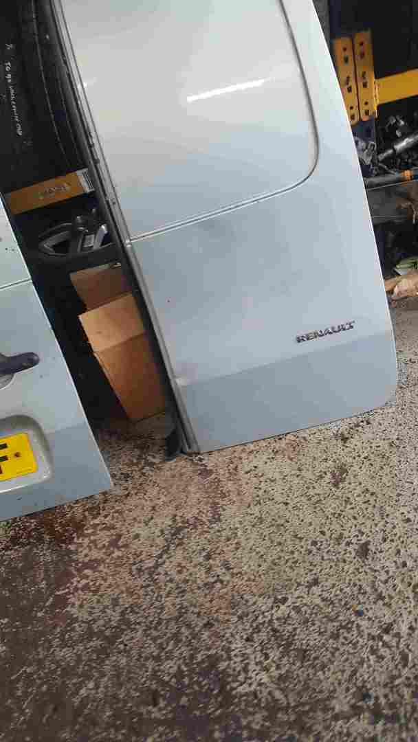 Thumb 3 Renault Kangoo 2007-2017 Drivers OSR Rear Barn Door Silver TEB64