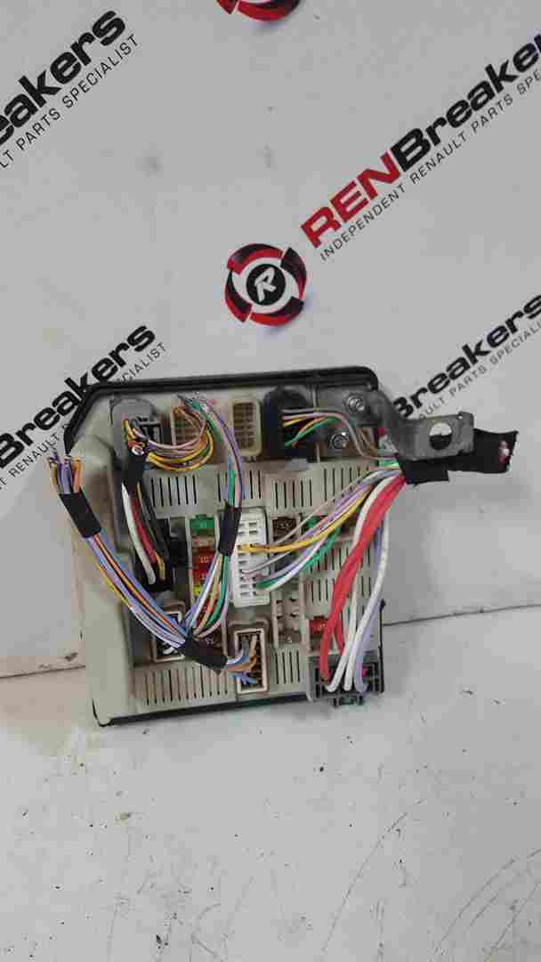 Thumb 3 Renault Kangoo 2007-2017 Engine BAY Upc Fuse BOX 8200451902