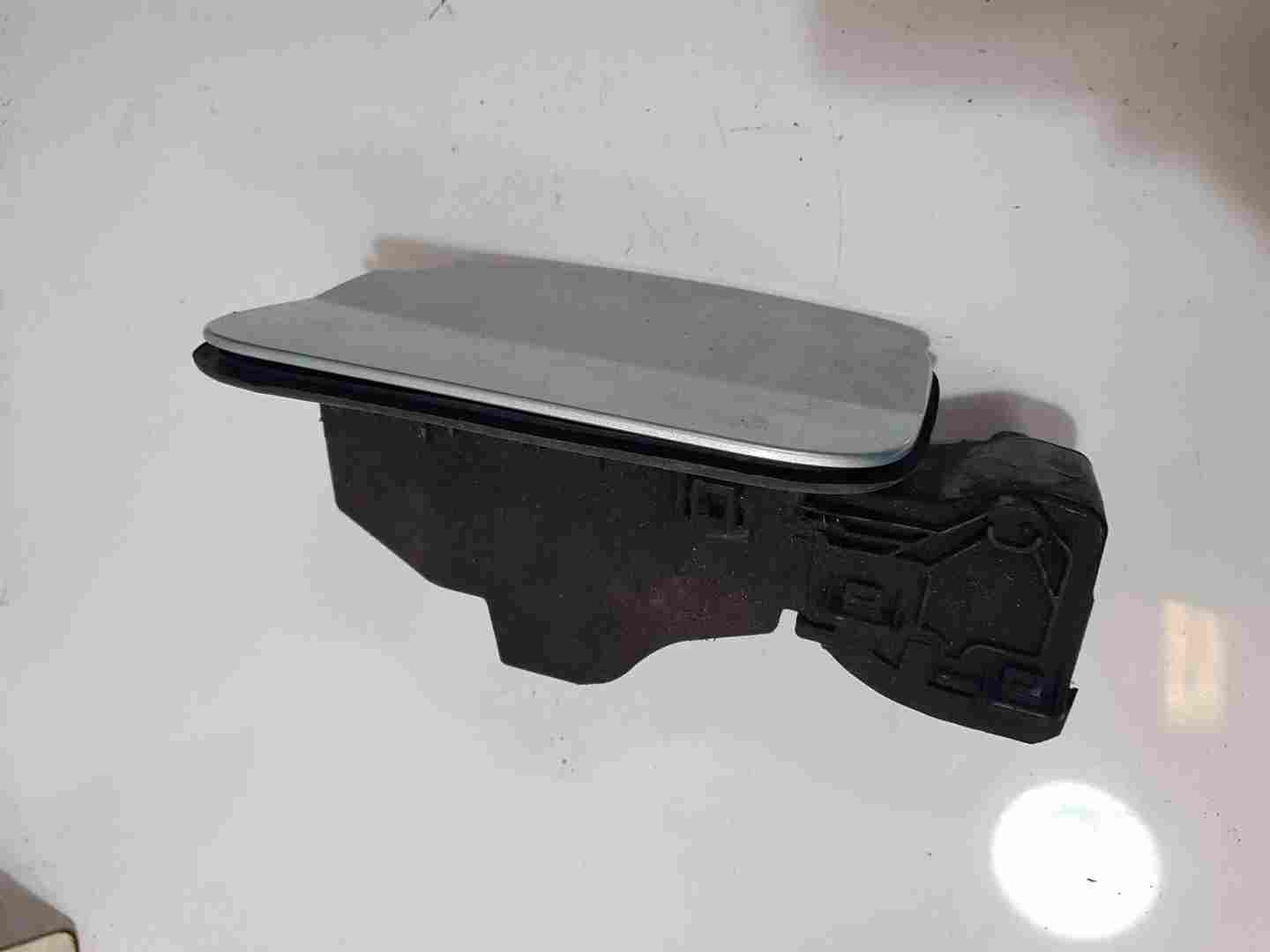 Thumb 2 Renault Kangoo 2007-2017 Fuel Flap Cover Sliver Teb64 + Backing
