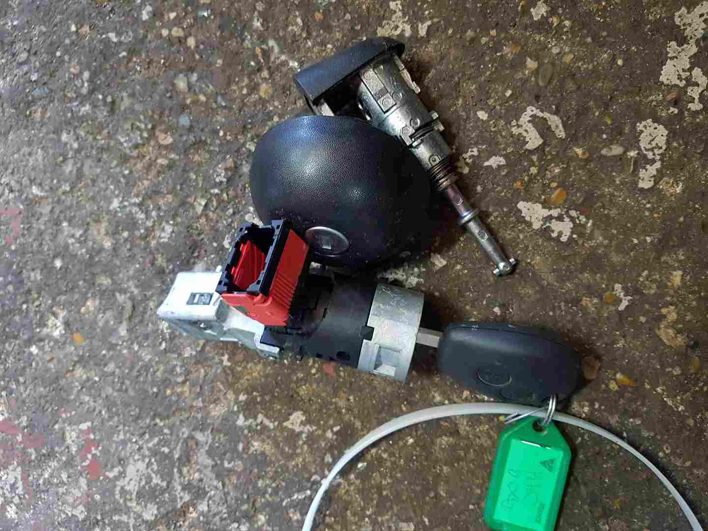 Thumb 2 Renault Kangoo 2007-2017 Ignition Barrel Petrol CAP Door Lock + KEY