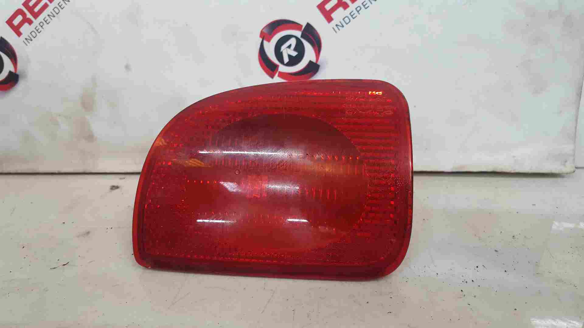 Thumb 2 Renault Kangoo 2007-2017 Passenger NSR Rear Reflector Light 8200419906