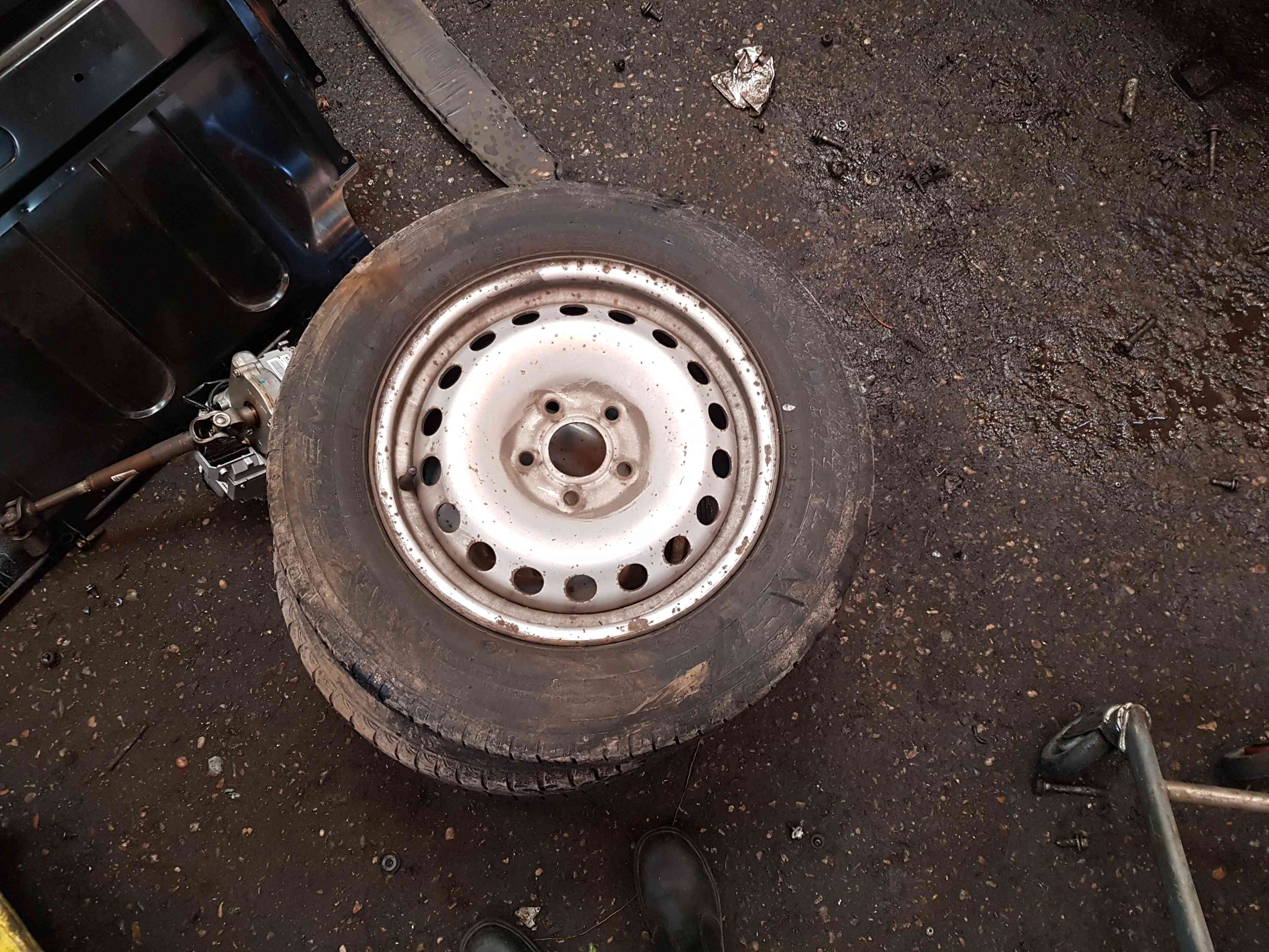 Thumb 2 Renault Kangoo 2007-2017 Steel Wheel RIM 15Inch 5 Stud 4/5 4Mm 195 65 15