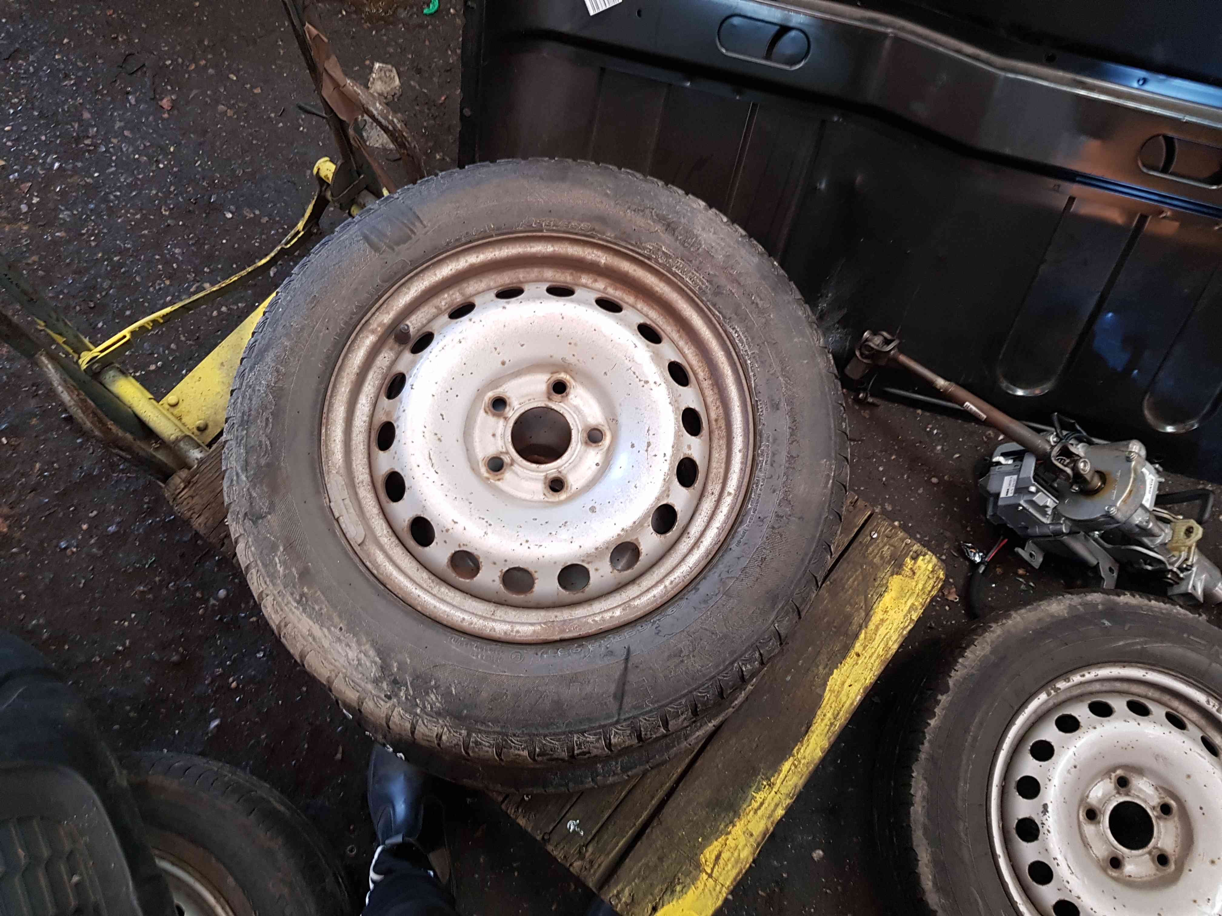 Thumb 8 Renault Kangoo 2007-2017 Steel Wheel RIM 15Inch 5 Stud 4/5 4Mm 195 65 15