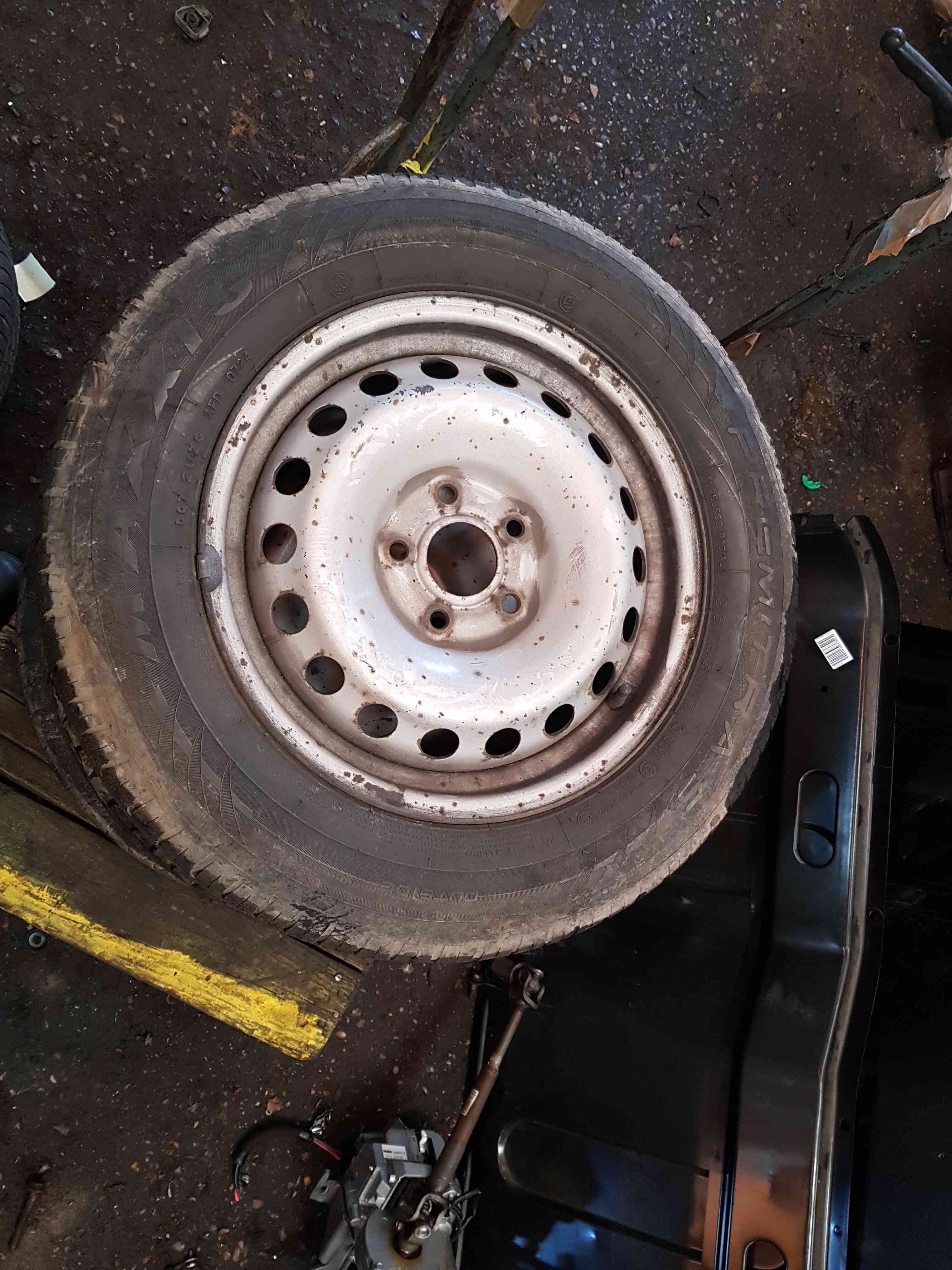 Thumb 7 Renault Kangoo 2007-2017 Steel Wheel RIM 15Inch 5 Stud 4/5 4Mm 195 65 15