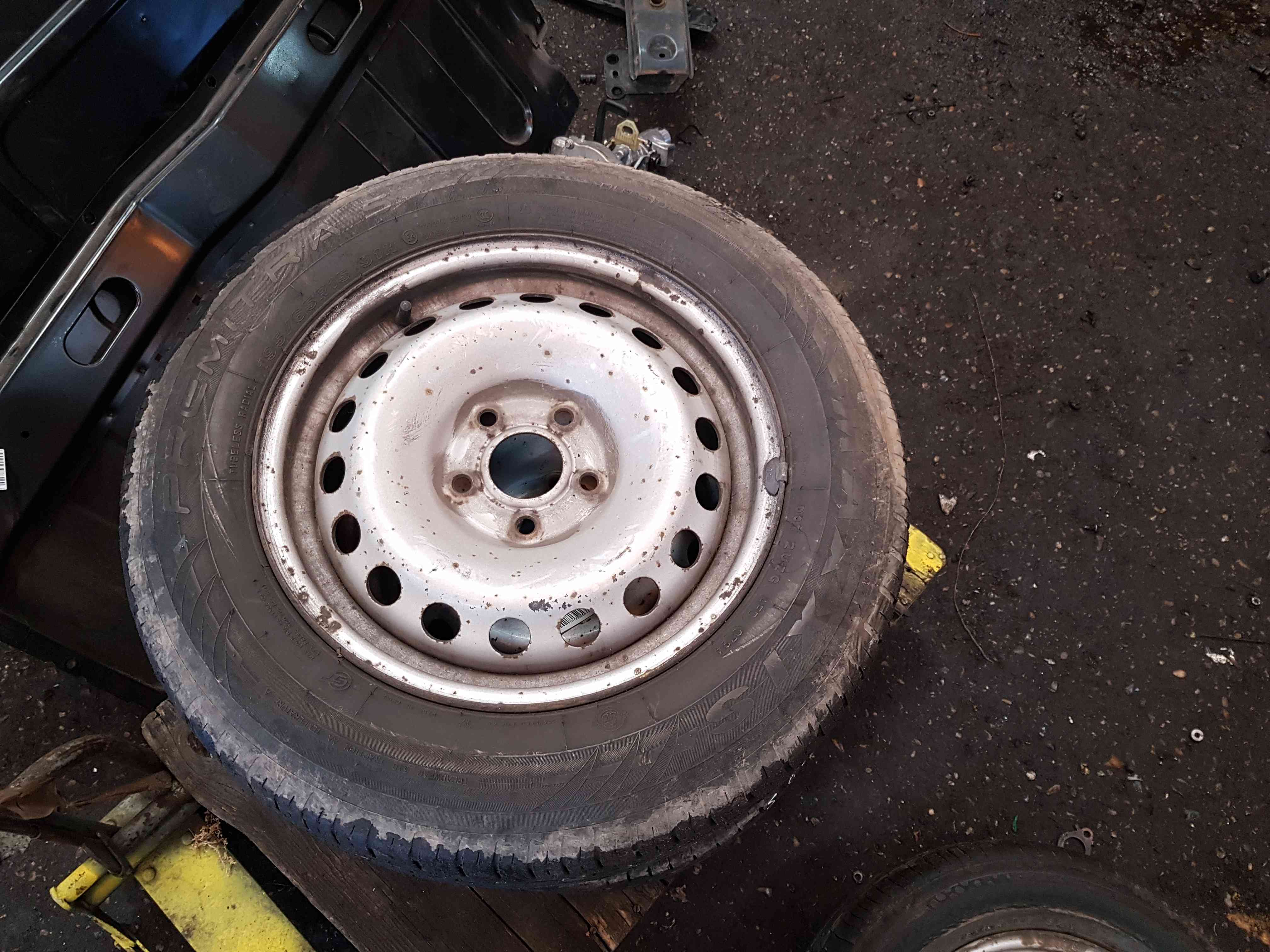 Thumb 12 Renault Kangoo 2007-2017 Steel Wheel RIM 15Inch 5 Stud 4/5 4Mm 195 65 15