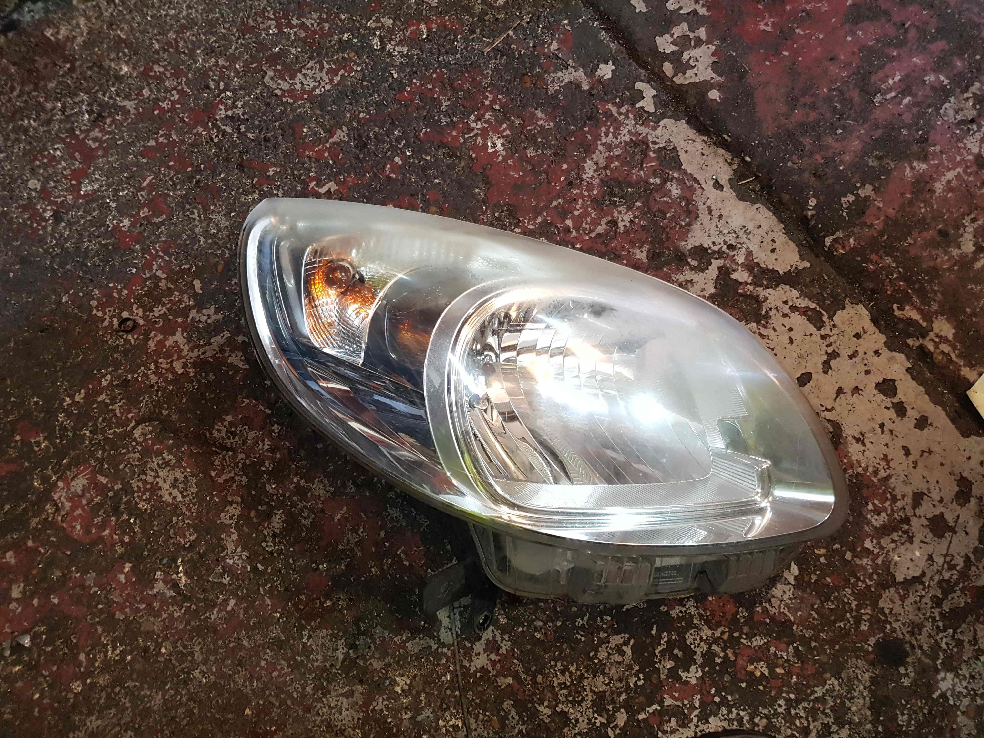 Thumb 2 Renault Kangoo 2013-2017 Drivers OSF Front Headlight 260105126R