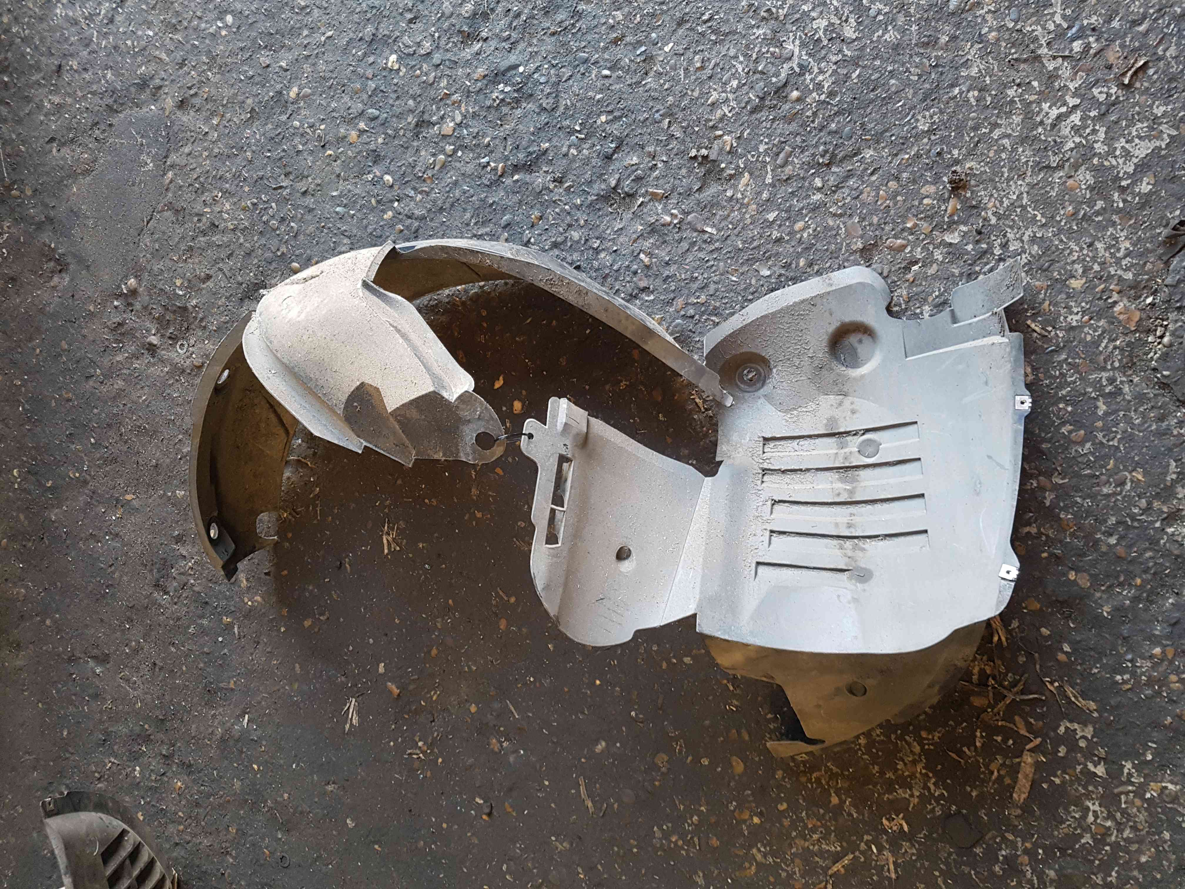 Renault Kangoo MK1 2003-2007 Drivers OSF Front Arch Liner Guard 