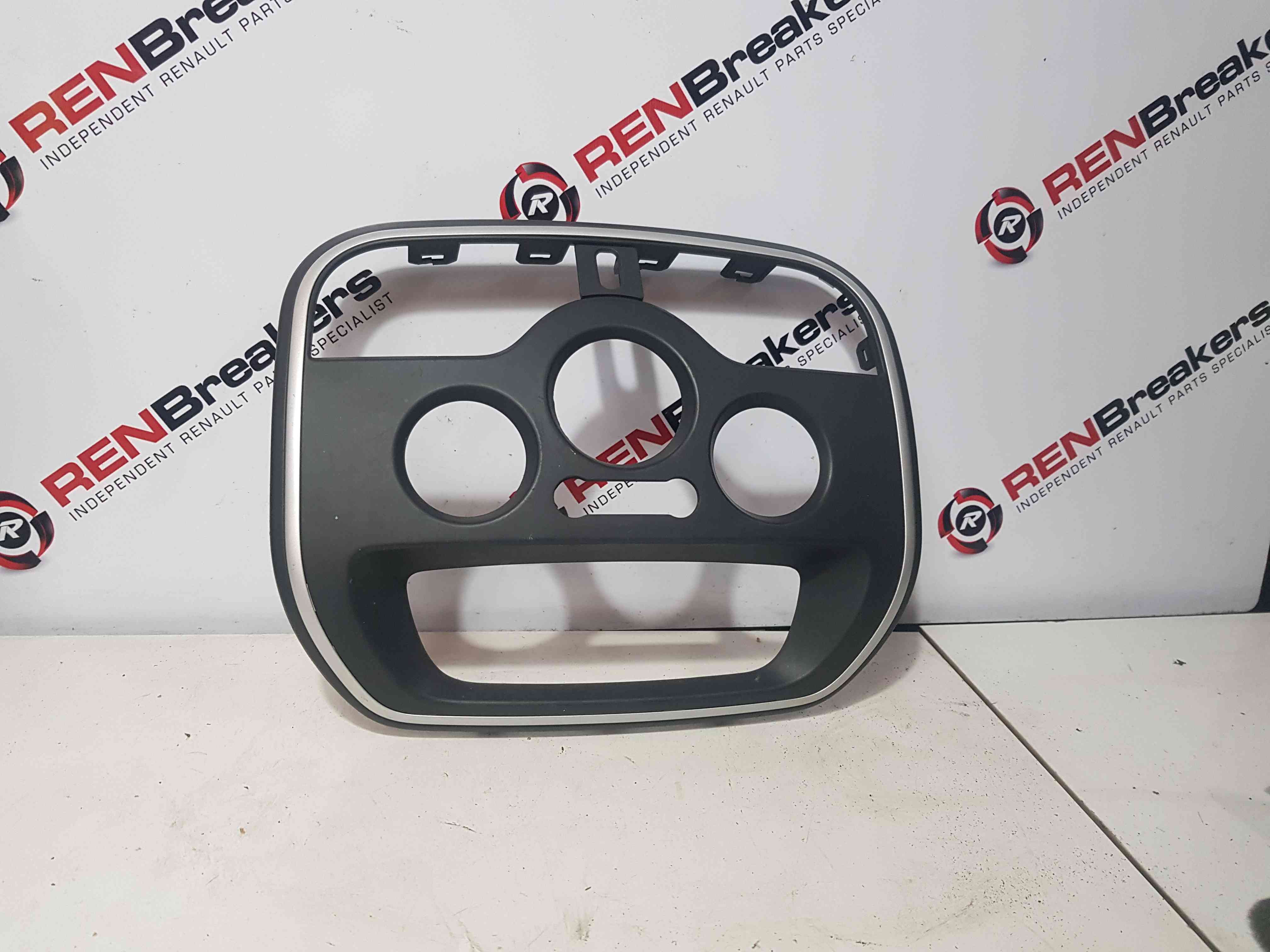 Thumb 2 Renault Kangoo MK2 2007-2013 Centre Vent Heater Console Surround Trim 682609792R