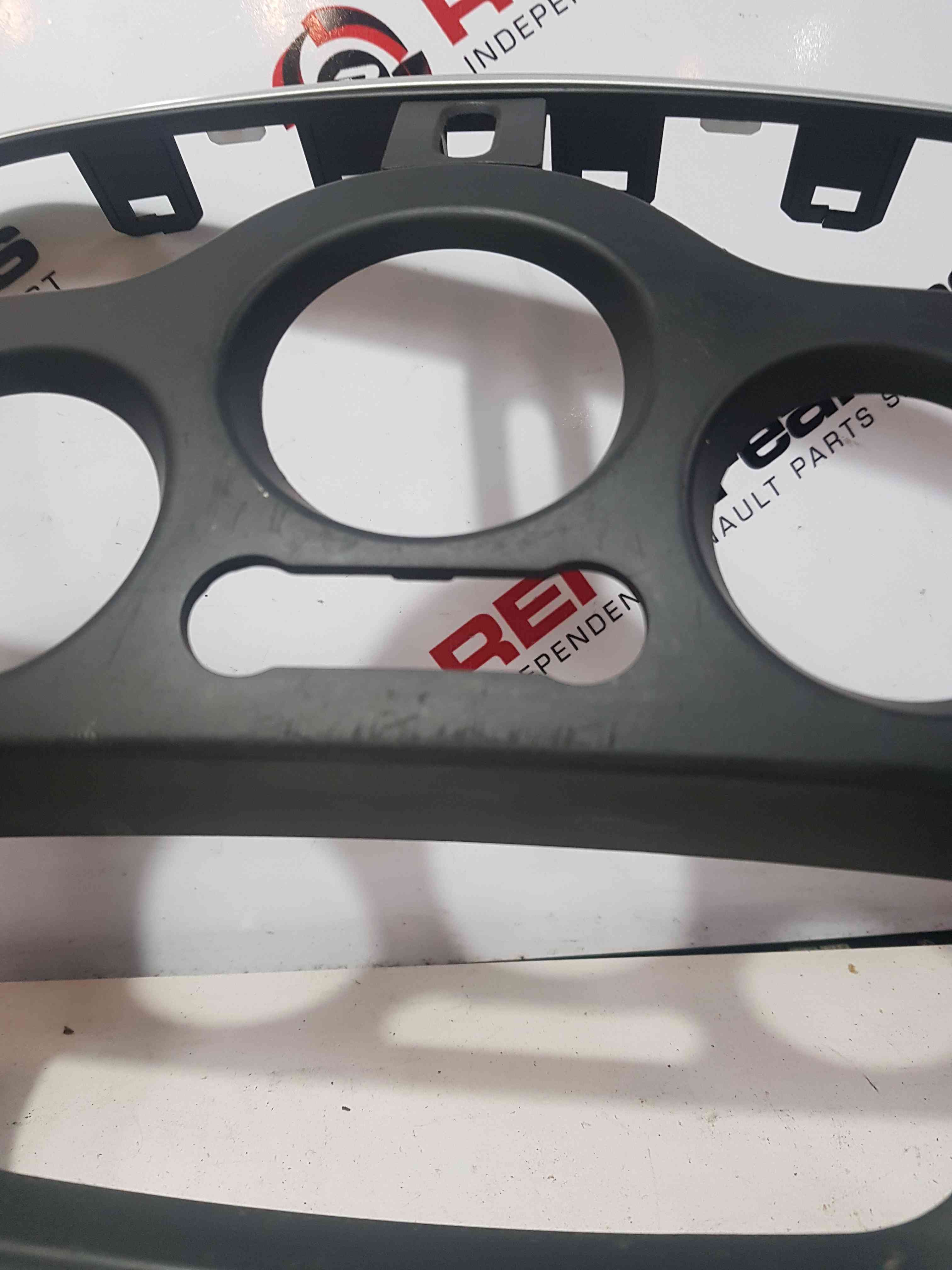 Thumb 5 Renault Kangoo MK2 2007-2013 Centre Vent Heater Console Surround Trim 682609792R