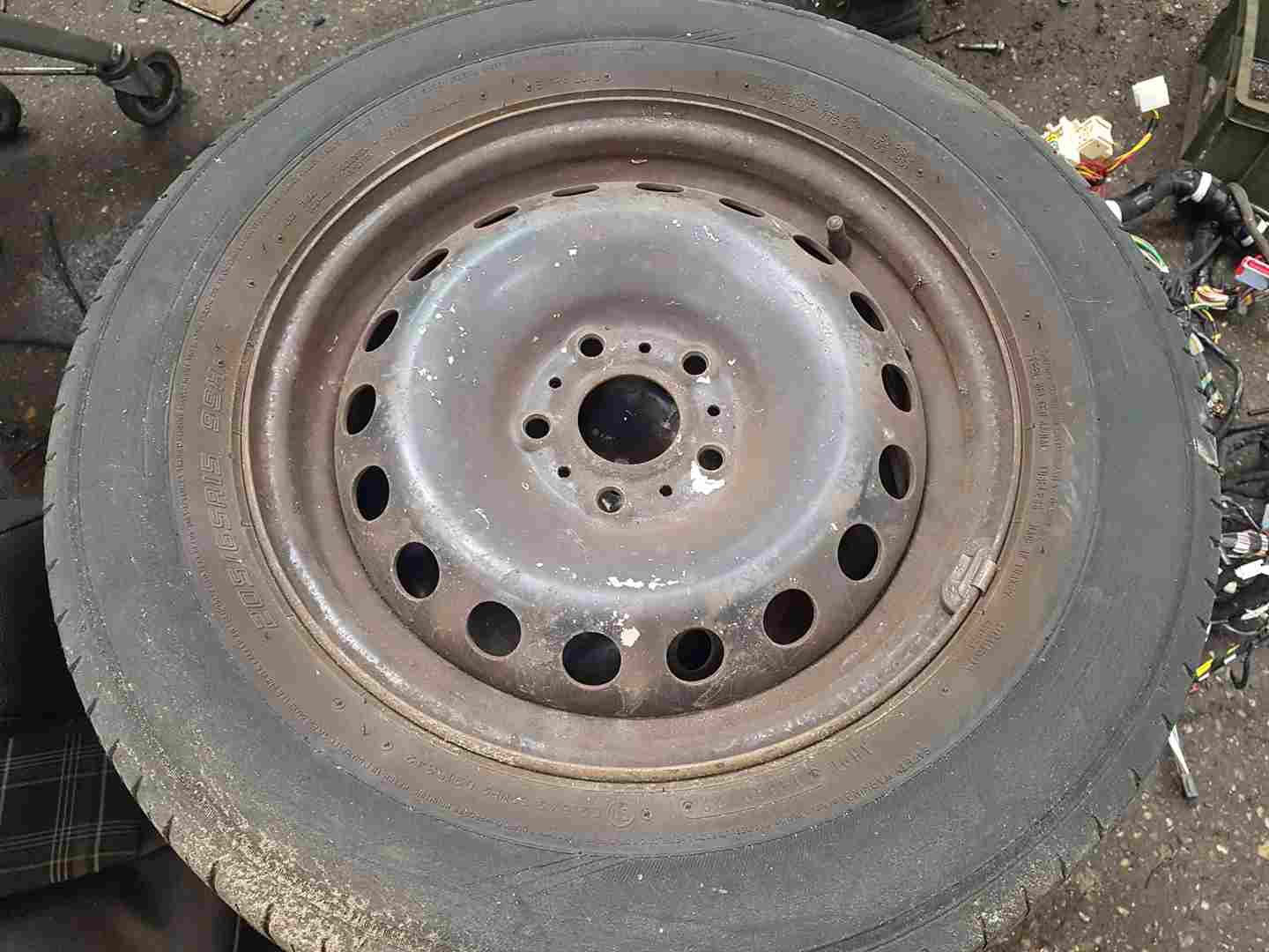 Thumb 5 Renault Kangoo MK2 2007-2013 Spare Steel Wheel + Tyre  Tread 3/5 205 65 15 5mm