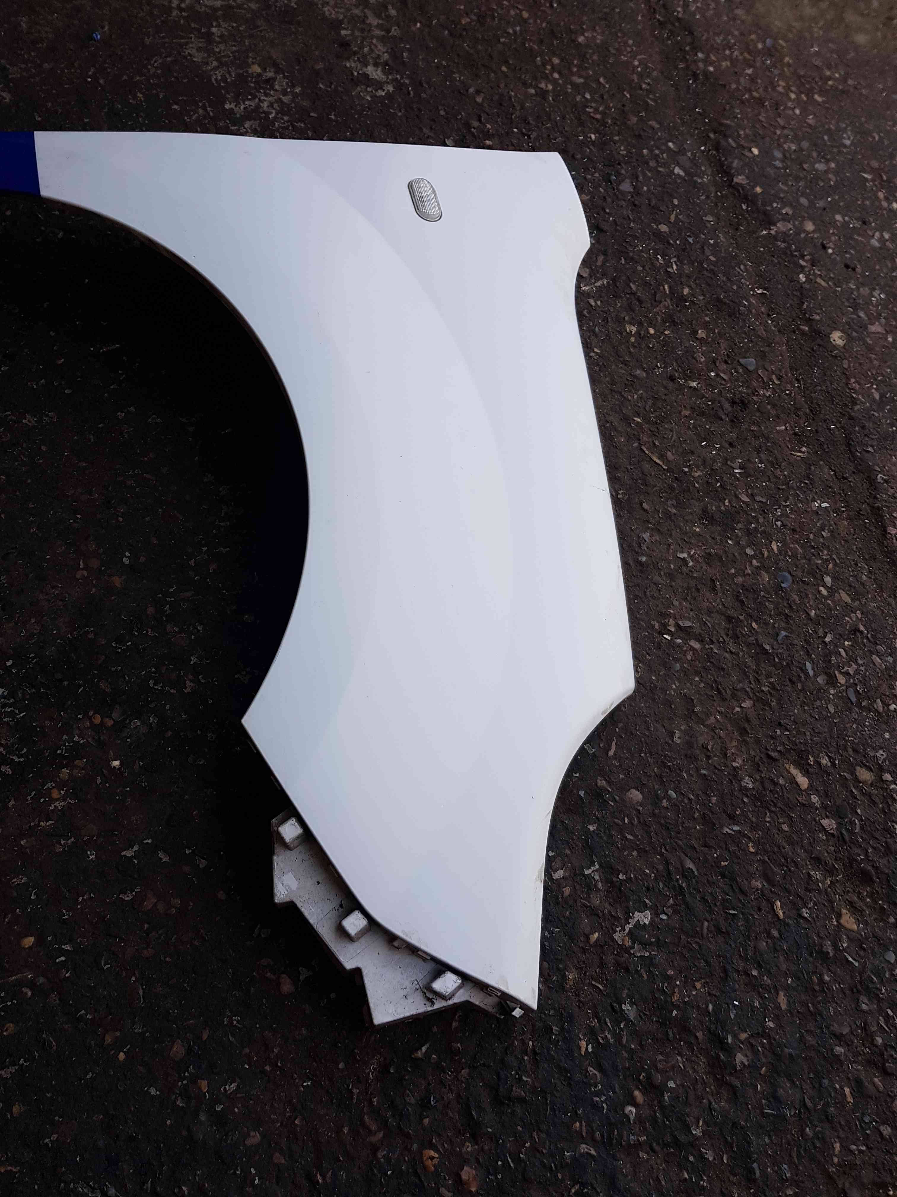Thumb 3 Renault Kangoo MK2 2013-2017 Drivers Os OSF Wing White QNG