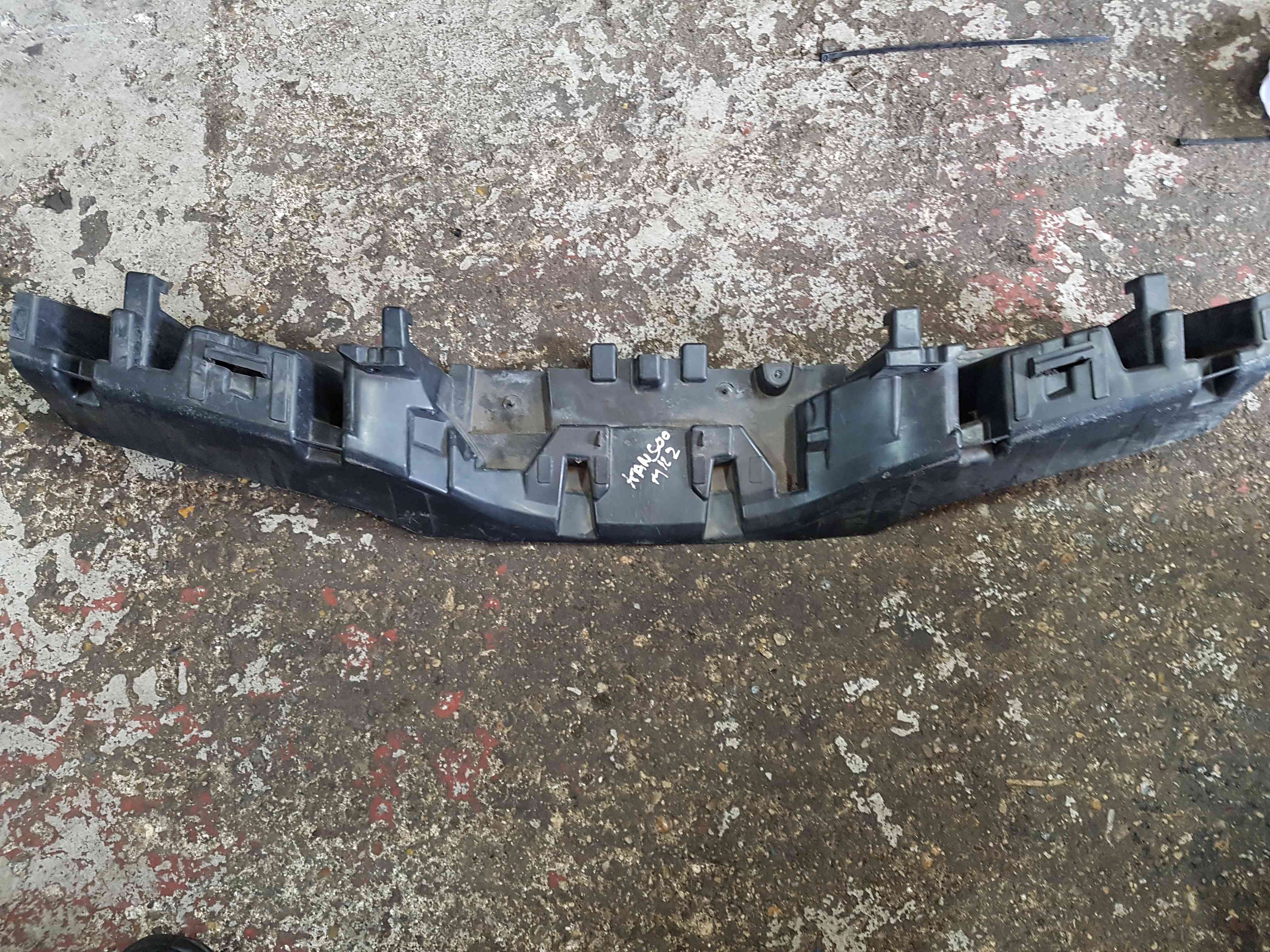 Renault Kangoo MK2 2013-2017 Front TOP Grill 809603707r