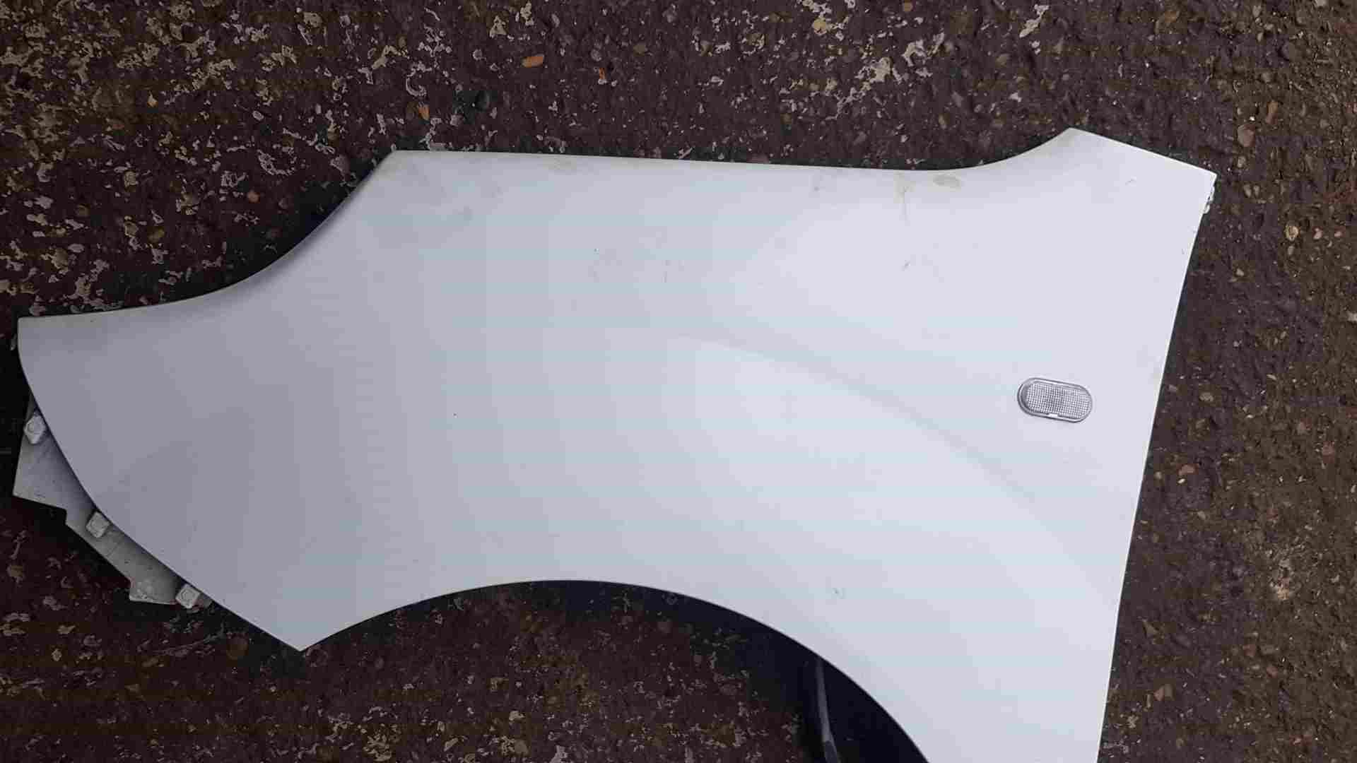 Thumb 3 Renault Kangoo MK2 2013-2017 Passenger Ns nsf Wing White Ov389