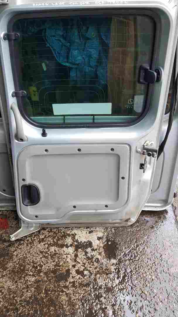 Thumb 2 Renault Kangoo MPV 1993-2003 Drivers OS Sliding Door Silver Teb64