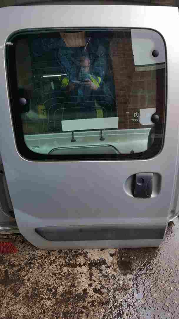 Renault Kangoo MPV 1993-2003 Drivers OS Sliding Door Silver Teb64