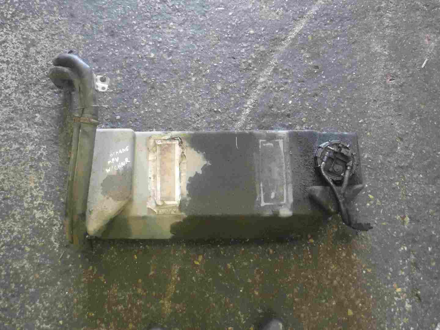 Renault Kangoo MPV 1993-2007 Customed Disability Fuel Tank Wheelchair Plastic