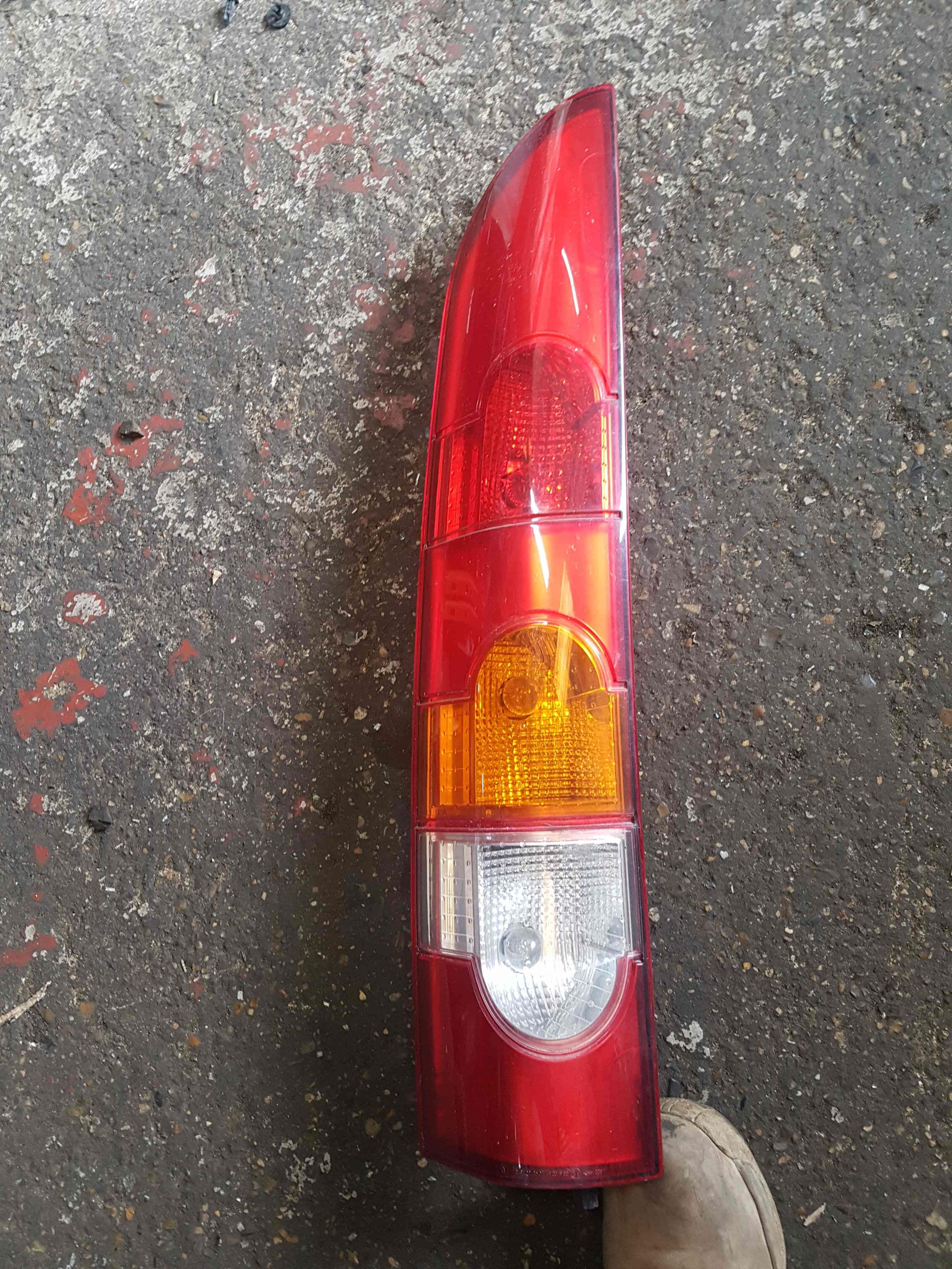Thumb 3 Renault Kangoo MPV 1997-2007 Passenger NSR Rear Light Lens 