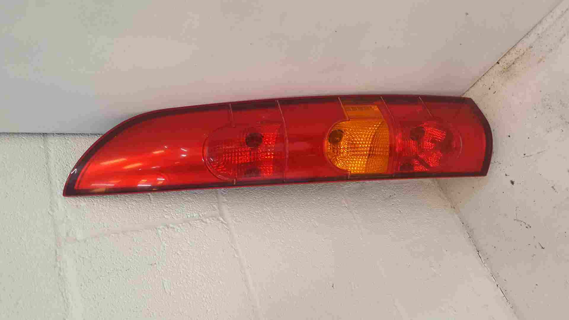 Thumb 3 Renault Kangoo MPV 2003-2007 Drivers OSR Rear Light