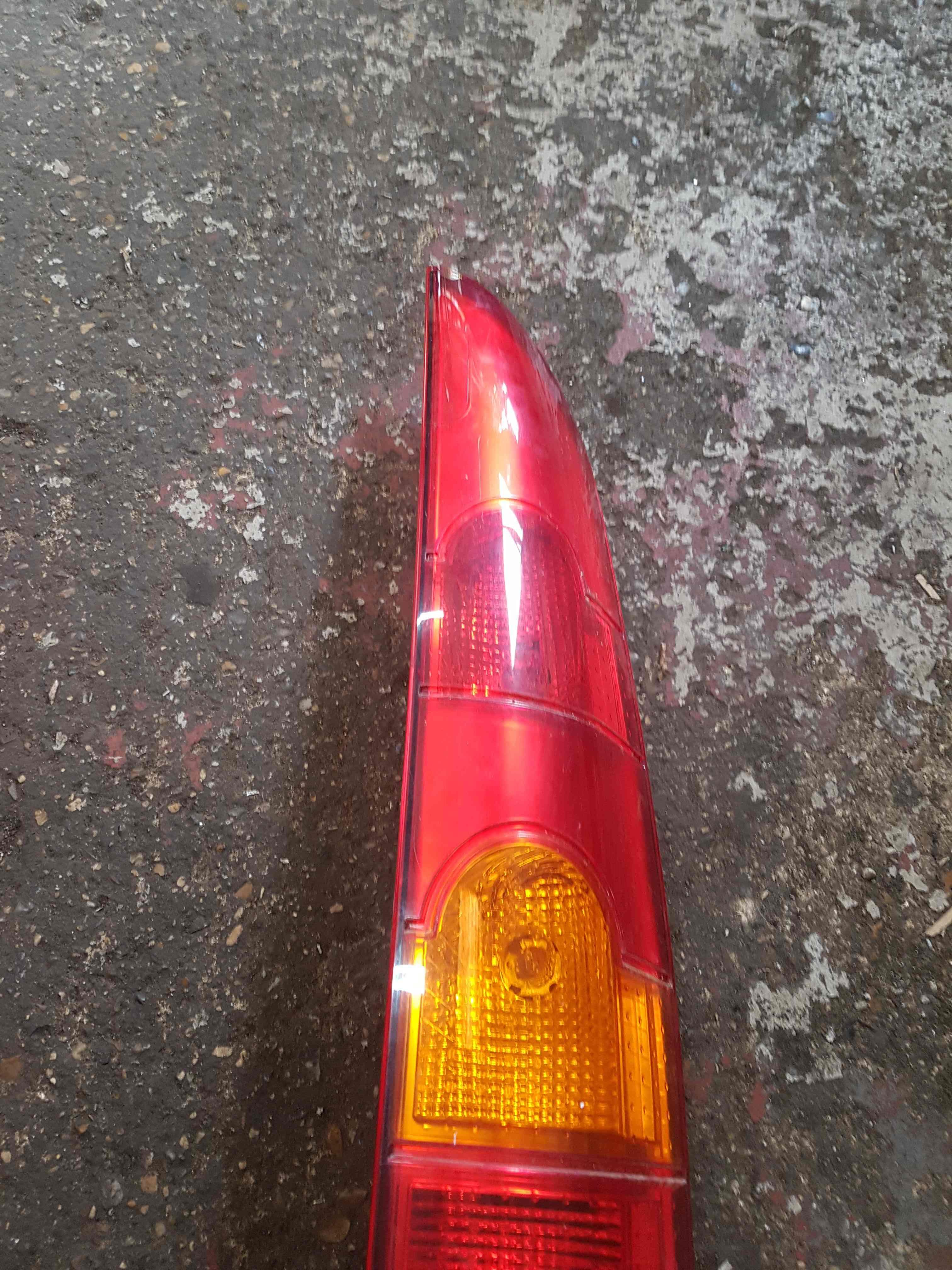Thumb 4 Renault Kangoo MPV 2003-2007 Drivers OSR Rear Light
