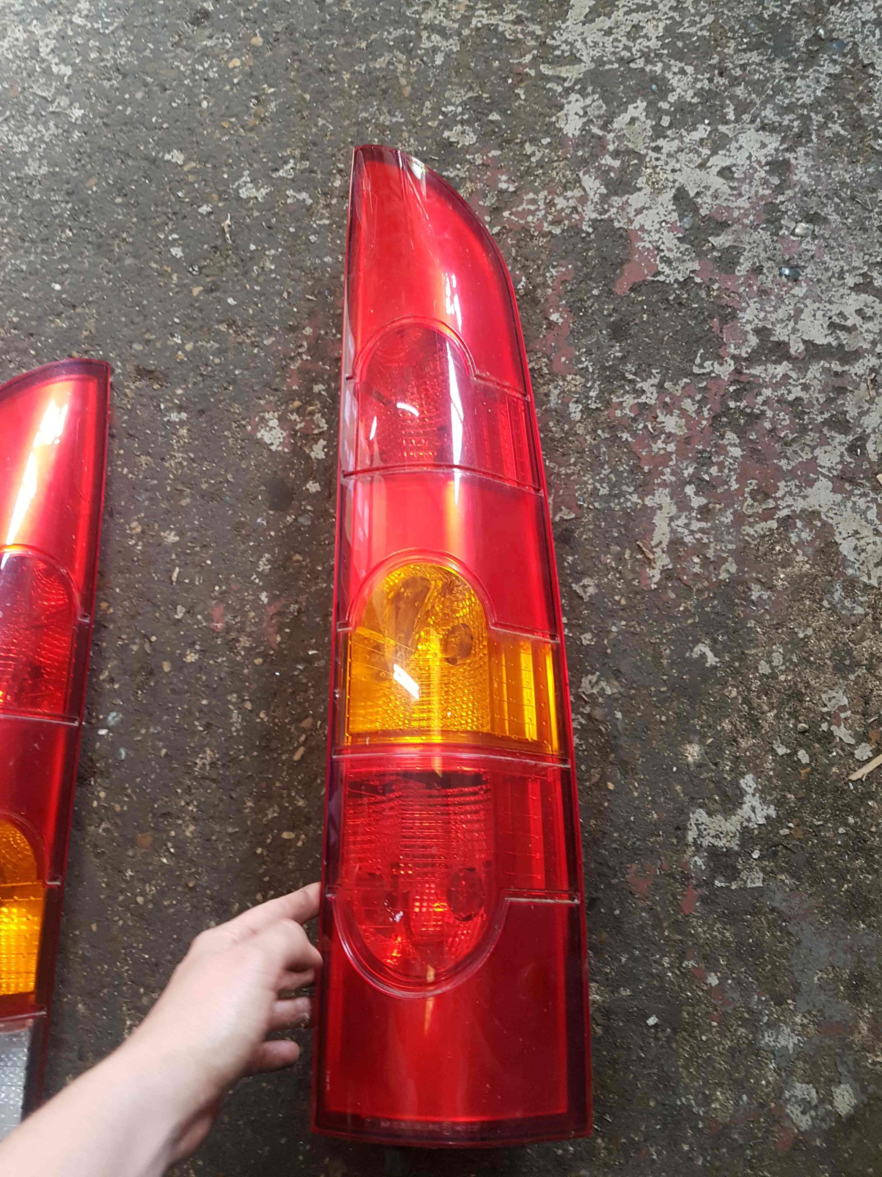 Thumb 7 Renault Kangoo MPV 2003-2007 Drivers OSR Rear Light