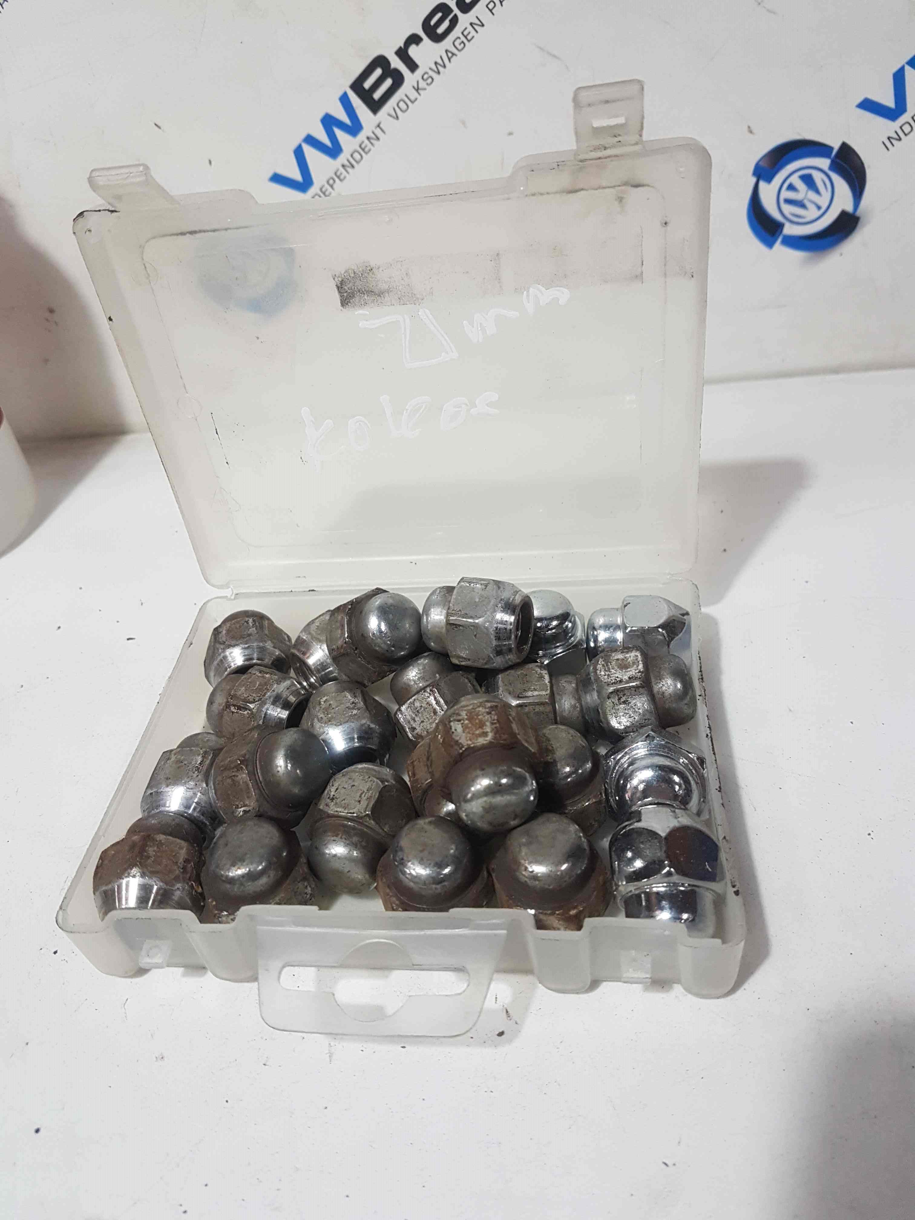 Thumb 3 Renault Koleos 2008-2015 Alloy Wheel Bolts 3/5