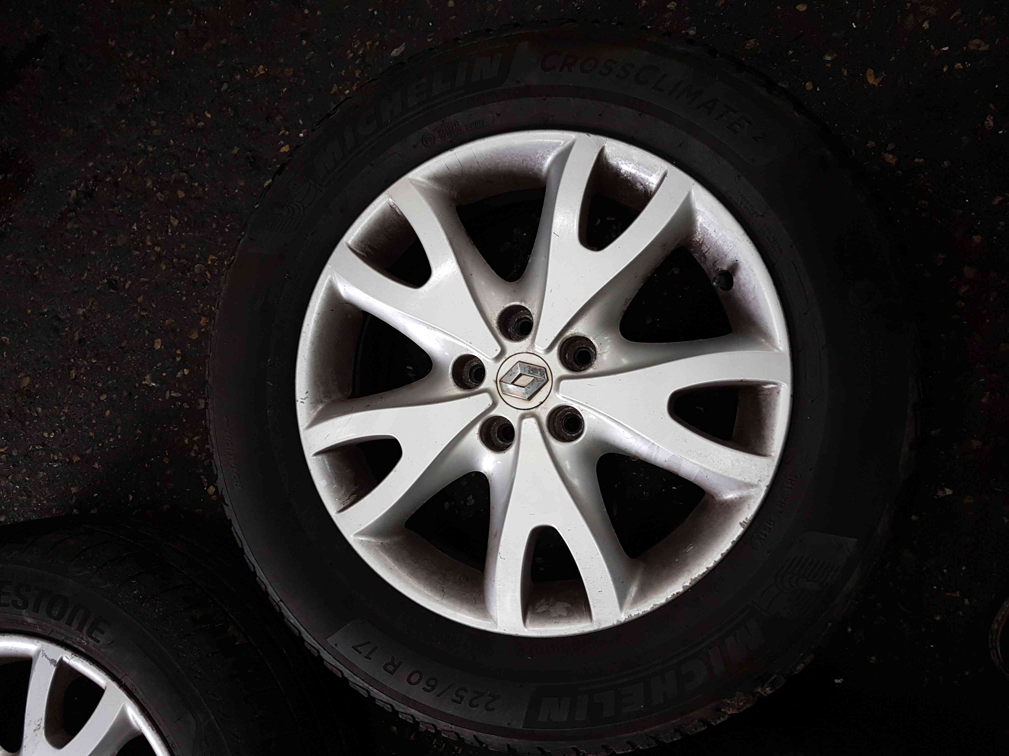 Thumb 3 Renault Koleos 2008-2015 Alloy Wheels SET 17Inch X4 4/5 225 60 17 6Mm