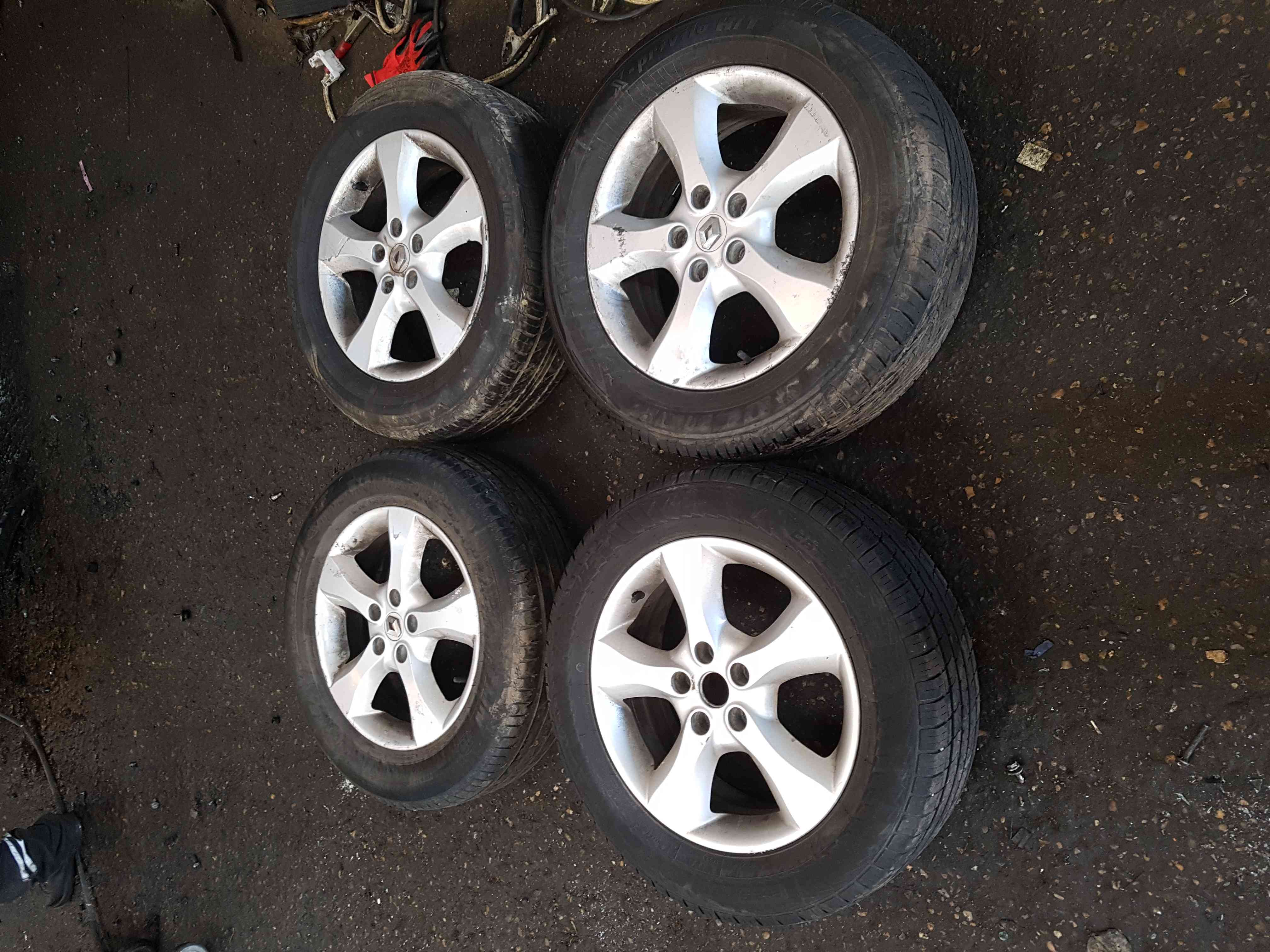 Thumb 2 Renault Koleos 2008-2015 Alloy Wheels SET 17Inch X4 4/5 235 60 17 6mm