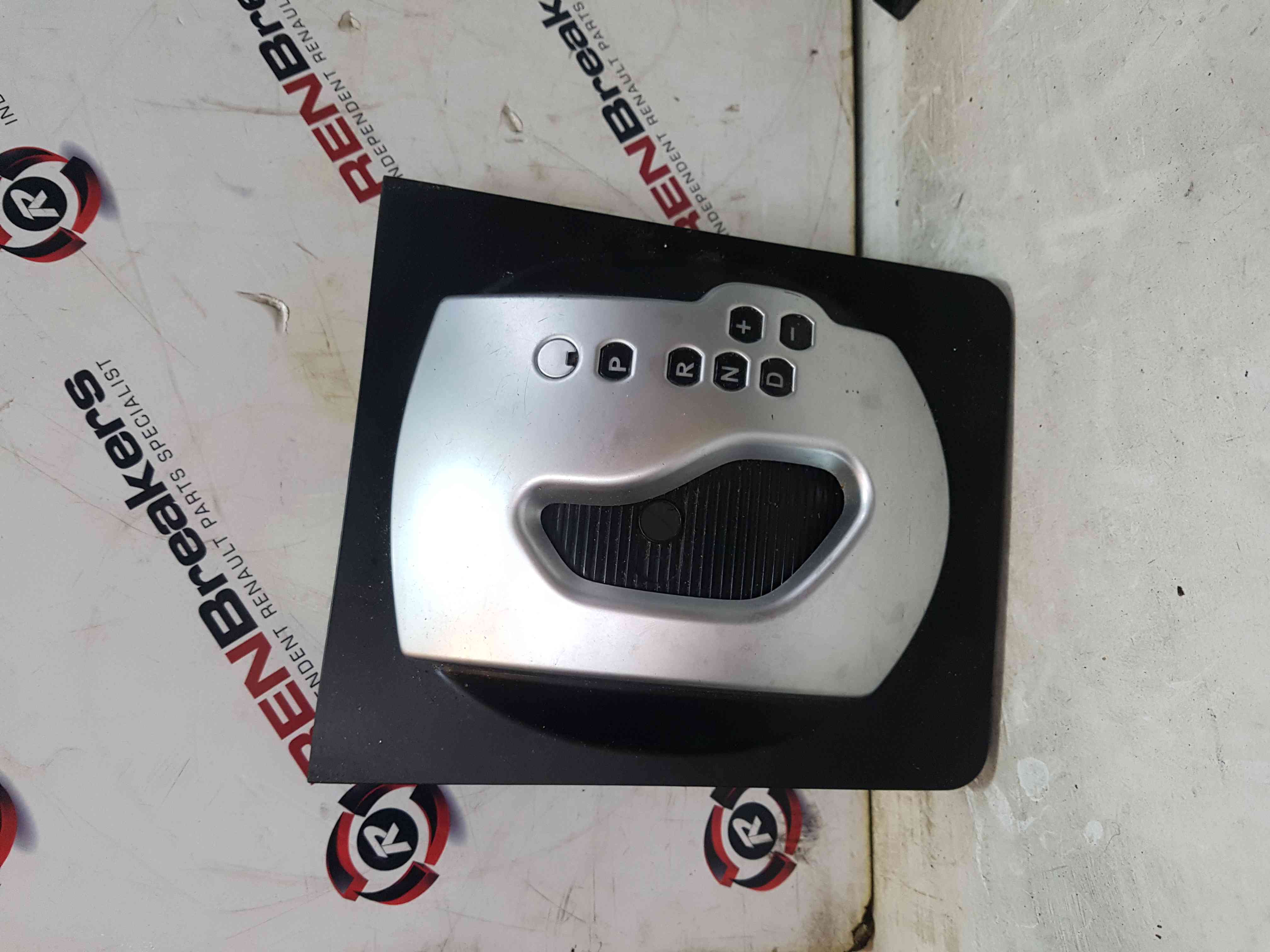 Thumb 3 Renault Koleos 2008-2015 Gearstick Automatic Trim