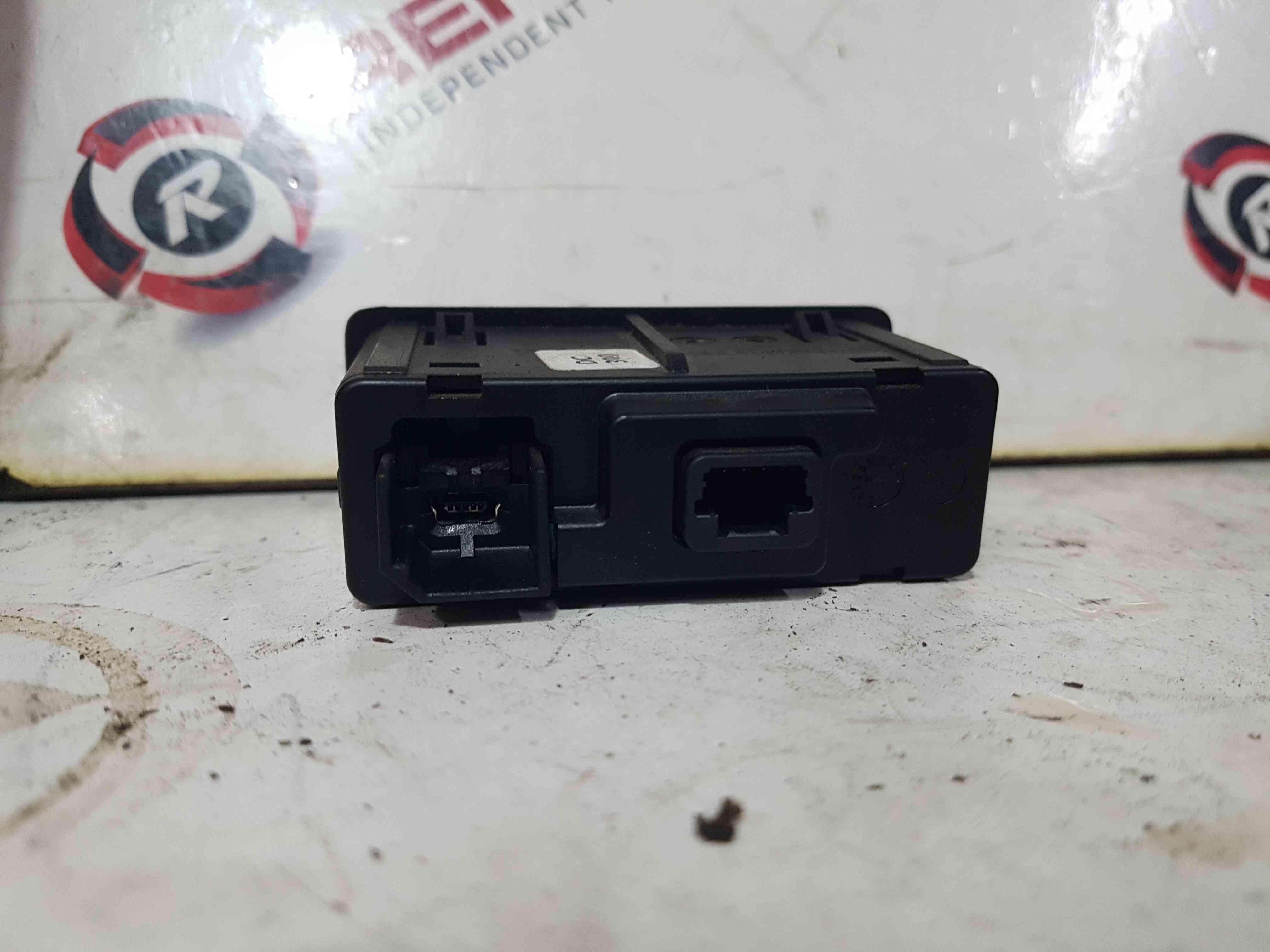 Thumb 2 Renault Koleos 2008-2015 Laguna Clio  Sd Unit AUX Usb Input Port Unit 280234575R