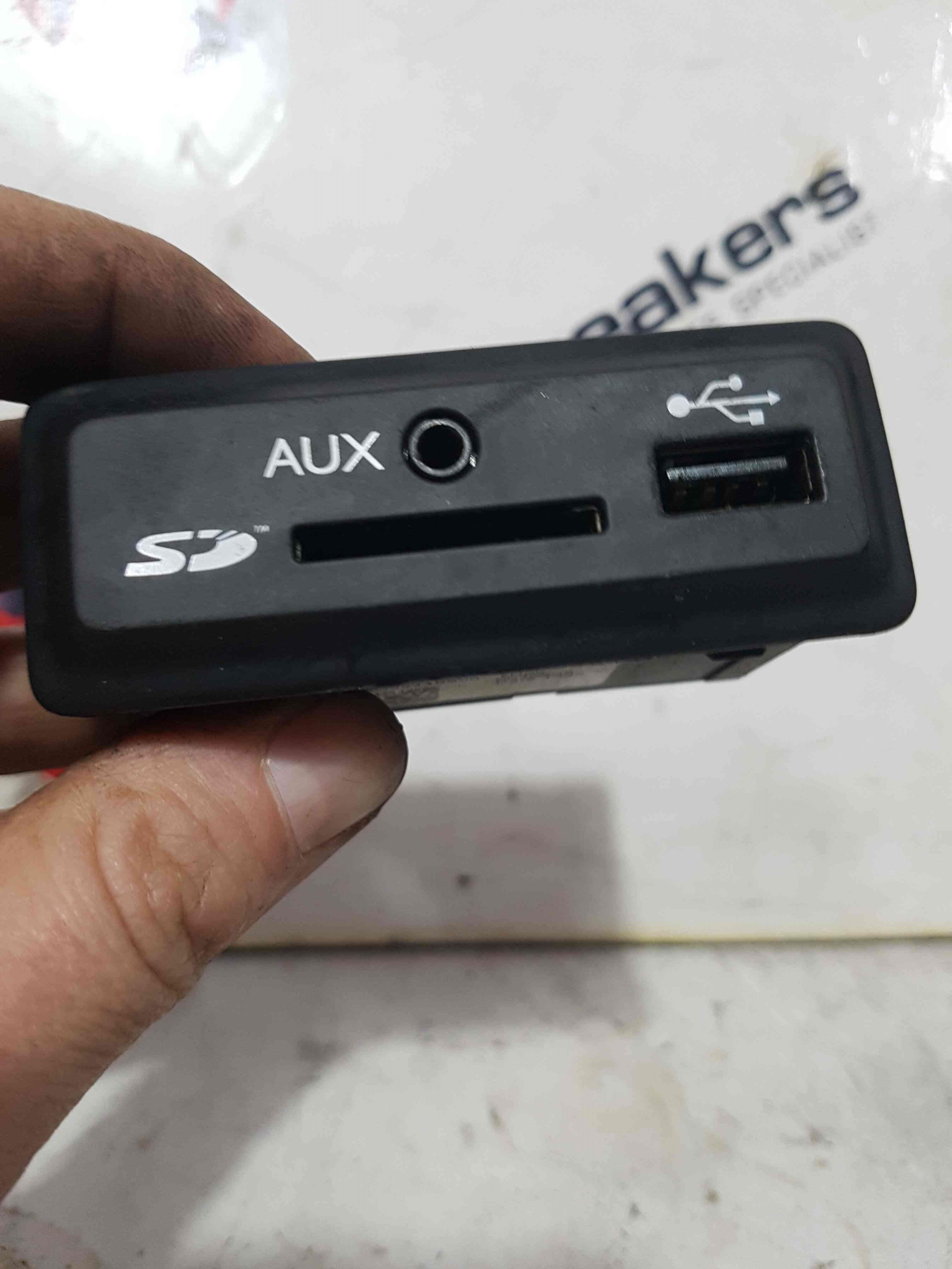 Thumb 6 Renault Koleos 2008-2015 Laguna Clio  Sd Unit AUX Usb Input Port Unit 280234575R