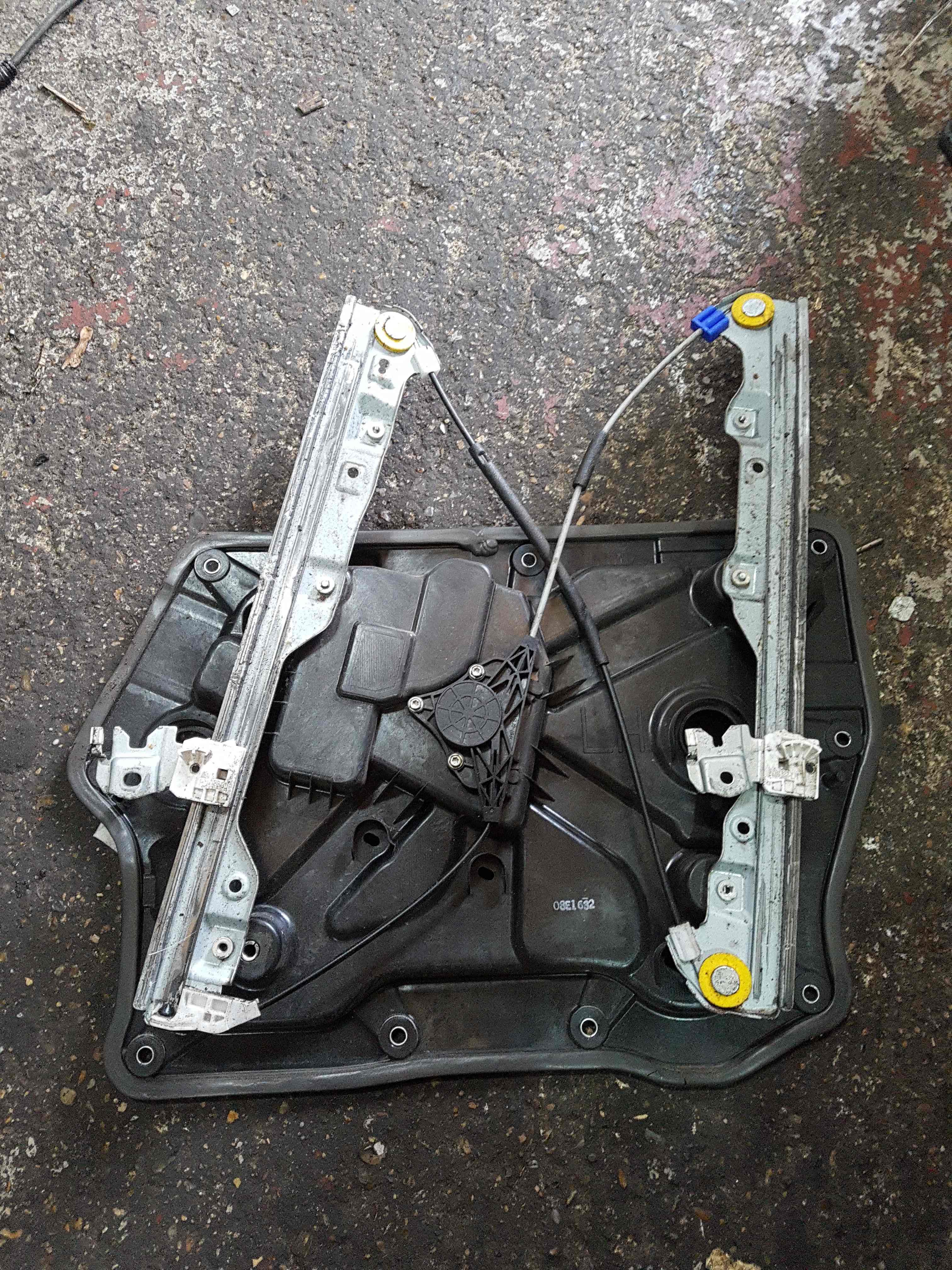 Thumb 4 Renault Koleos 2008-2015 Passenger NSF Front Window Motor Regulator 80751Jy00a