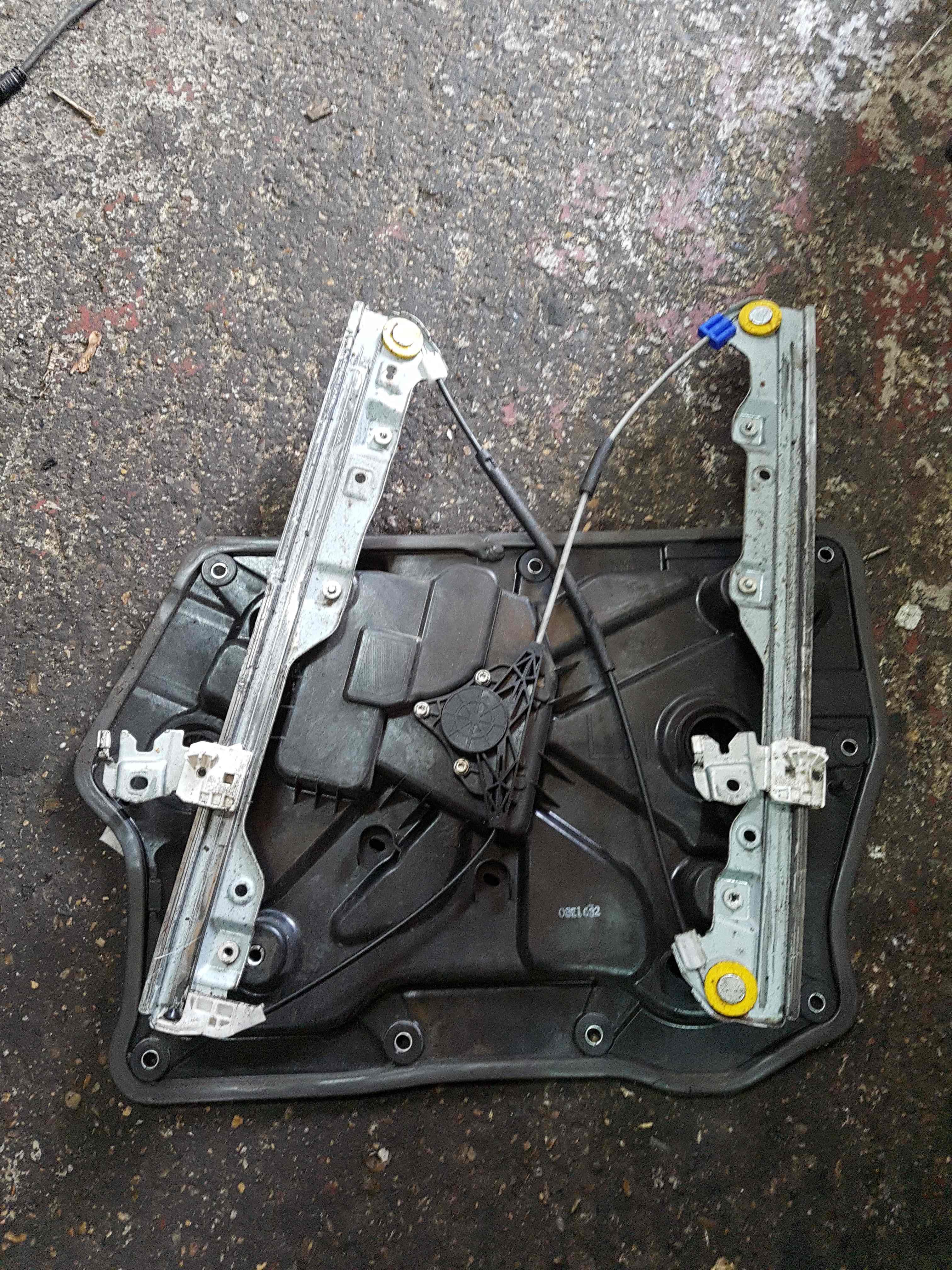 Thumb 5 Renault Koleos 2008-2015 Passenger NSF Front Window Motor Regulator 80751Jy00a