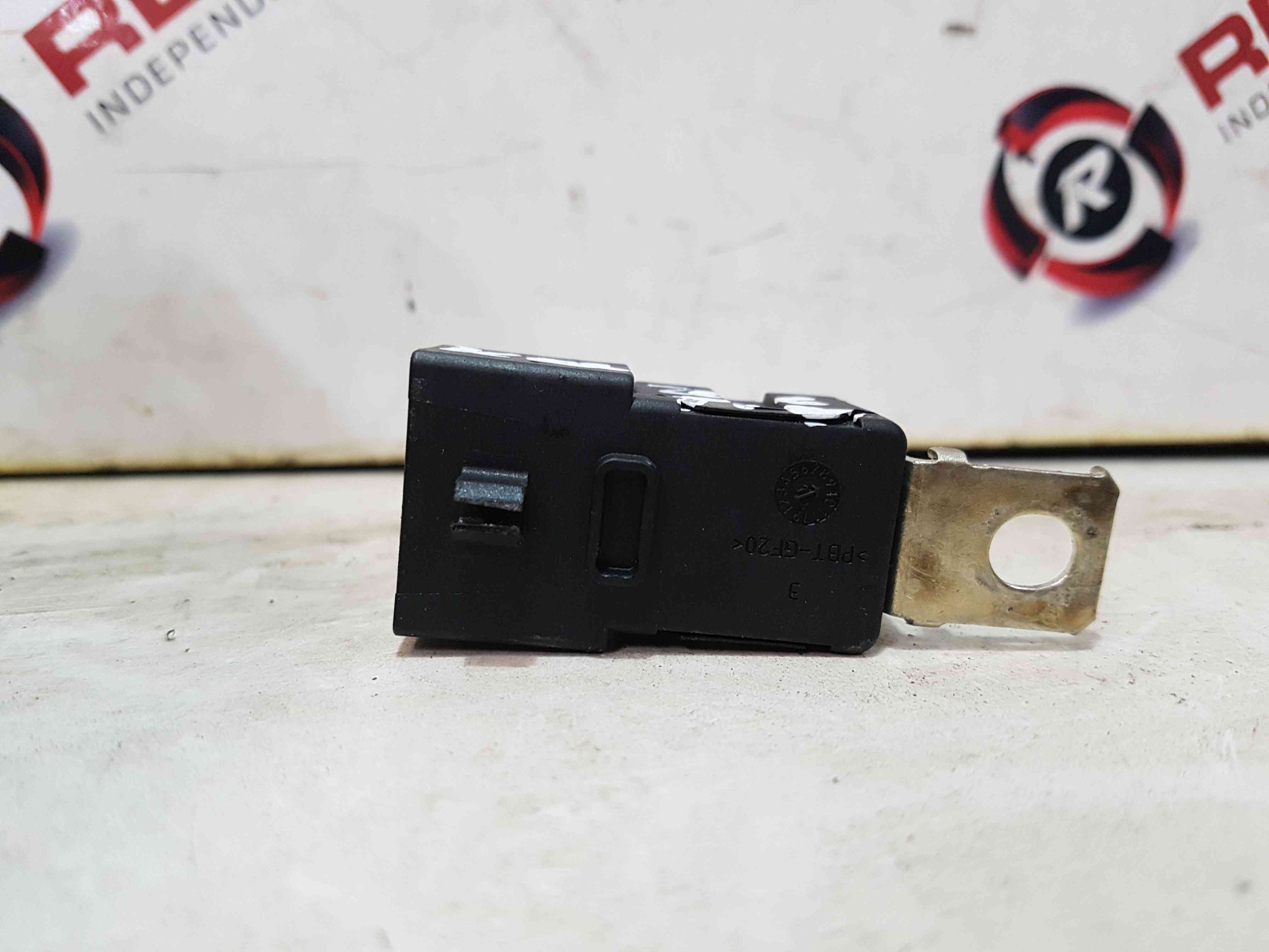 Thumb 4 Renault Koleos 2008-2015 Radio Antenna Amplifier Booster 283632499R