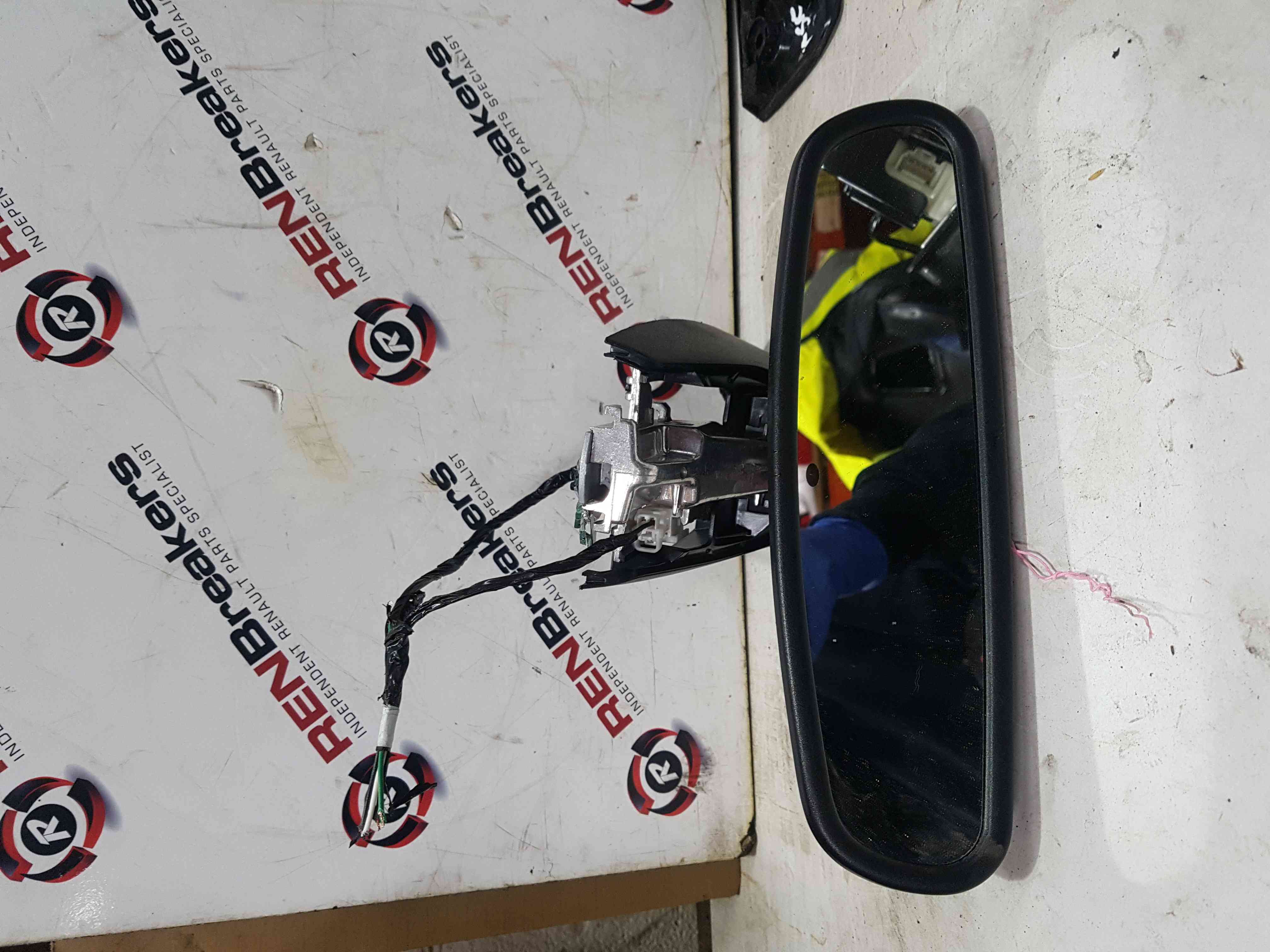 Renault Koleos 2008-2015 Rear View Mirror Dimming