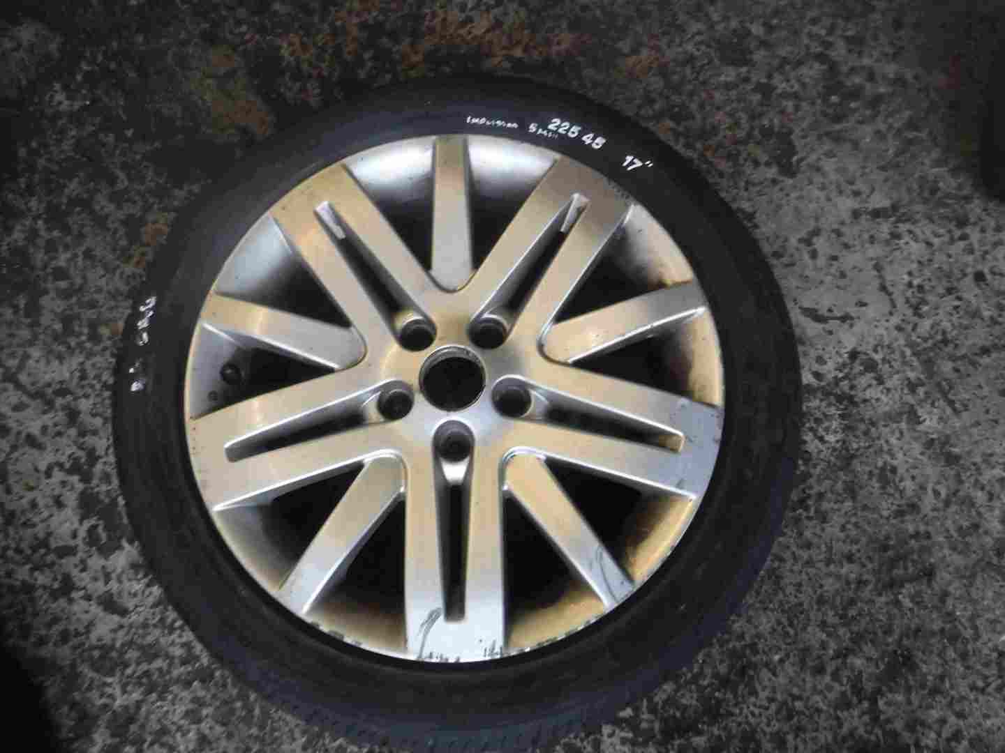 Renault Laguna + Espace 2001-2005 Impulsion Alloy Wheel + Tyre 225 45 17 5mm