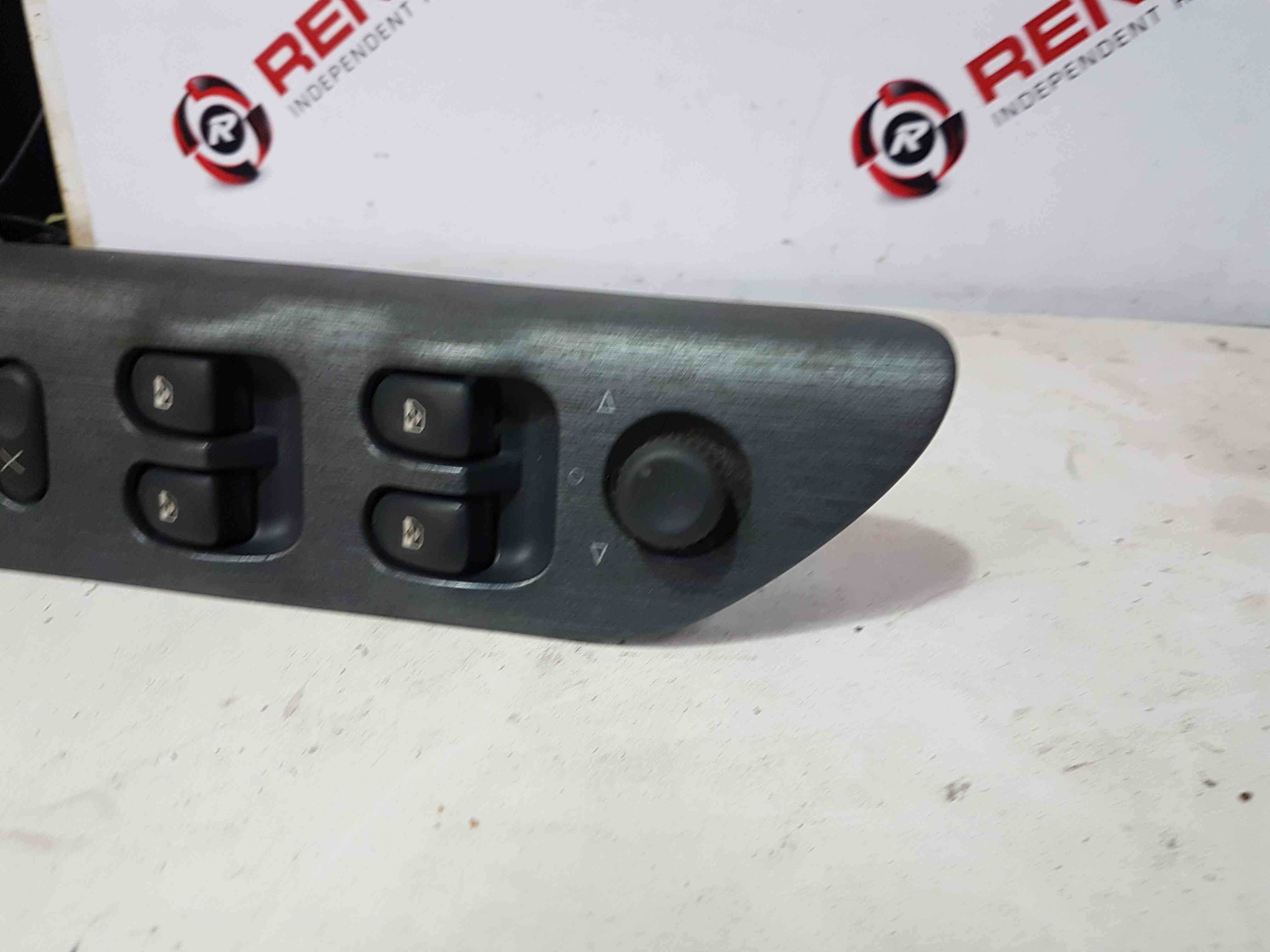Thumb 3 Renault Laguna 1993-1999 Drivers OSF Front Window Switch