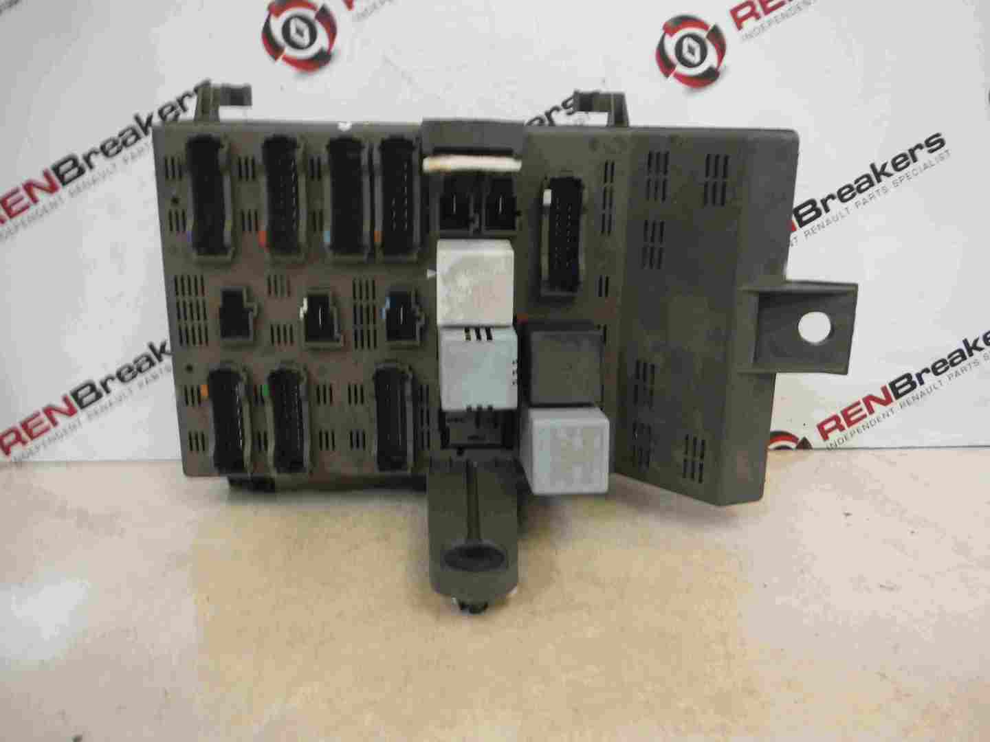 Renault Laguna 1993-1999 Interior Fuse Box Relay Computer ECU 7700427844