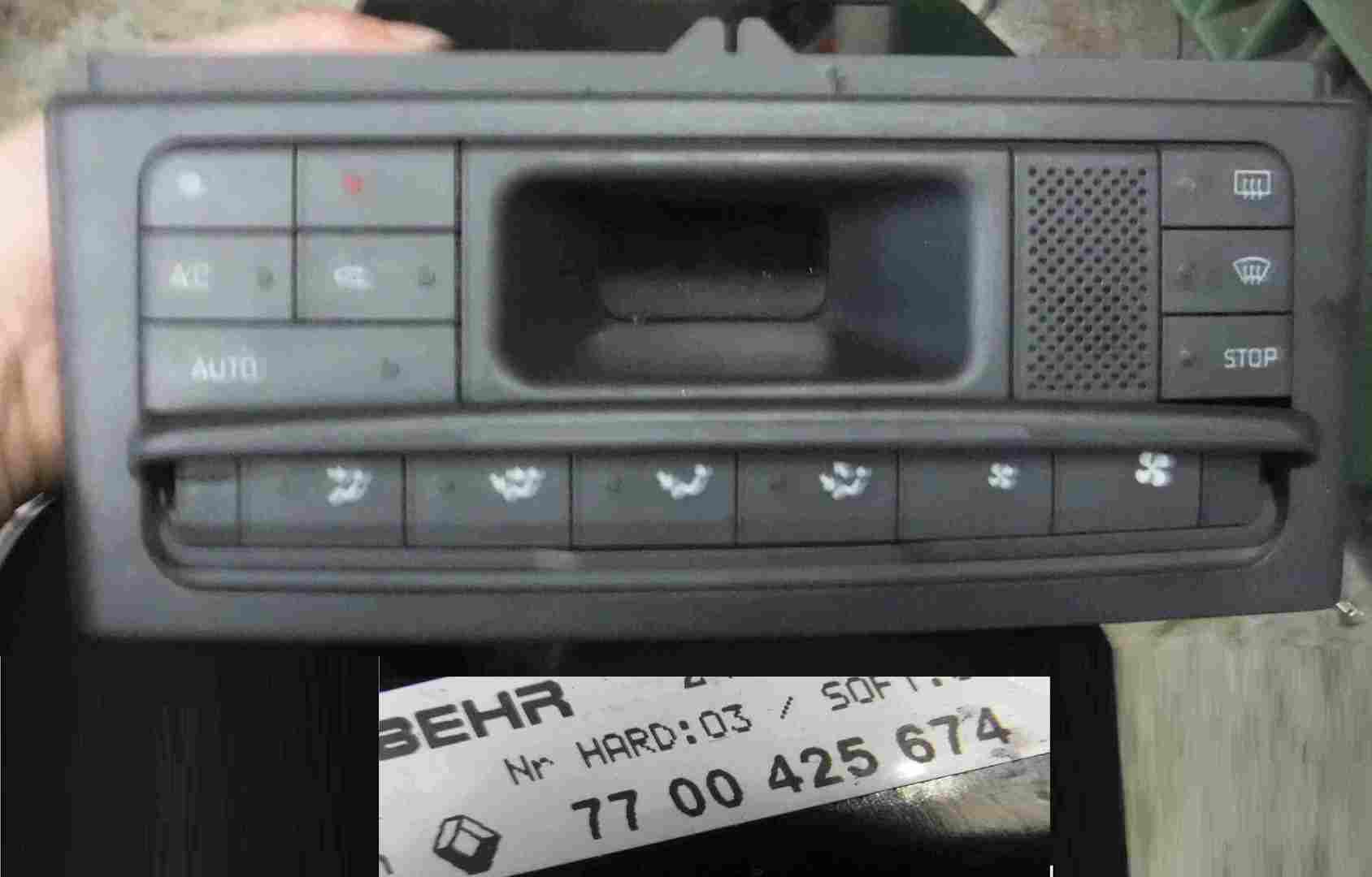 Renault Laguna 1993-2000 Heater Air Conditioning Control Panel 7700425674