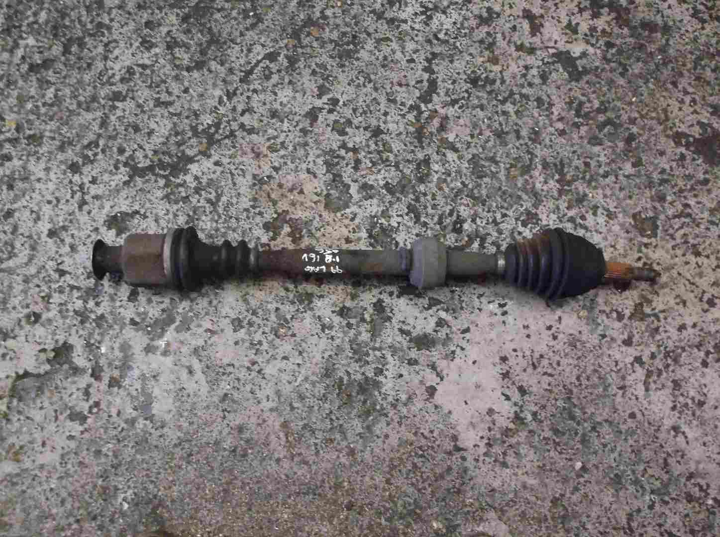 Renault Laguna 1993-2001 1.8 16v Drivers OSF Front Driveshaft Drive