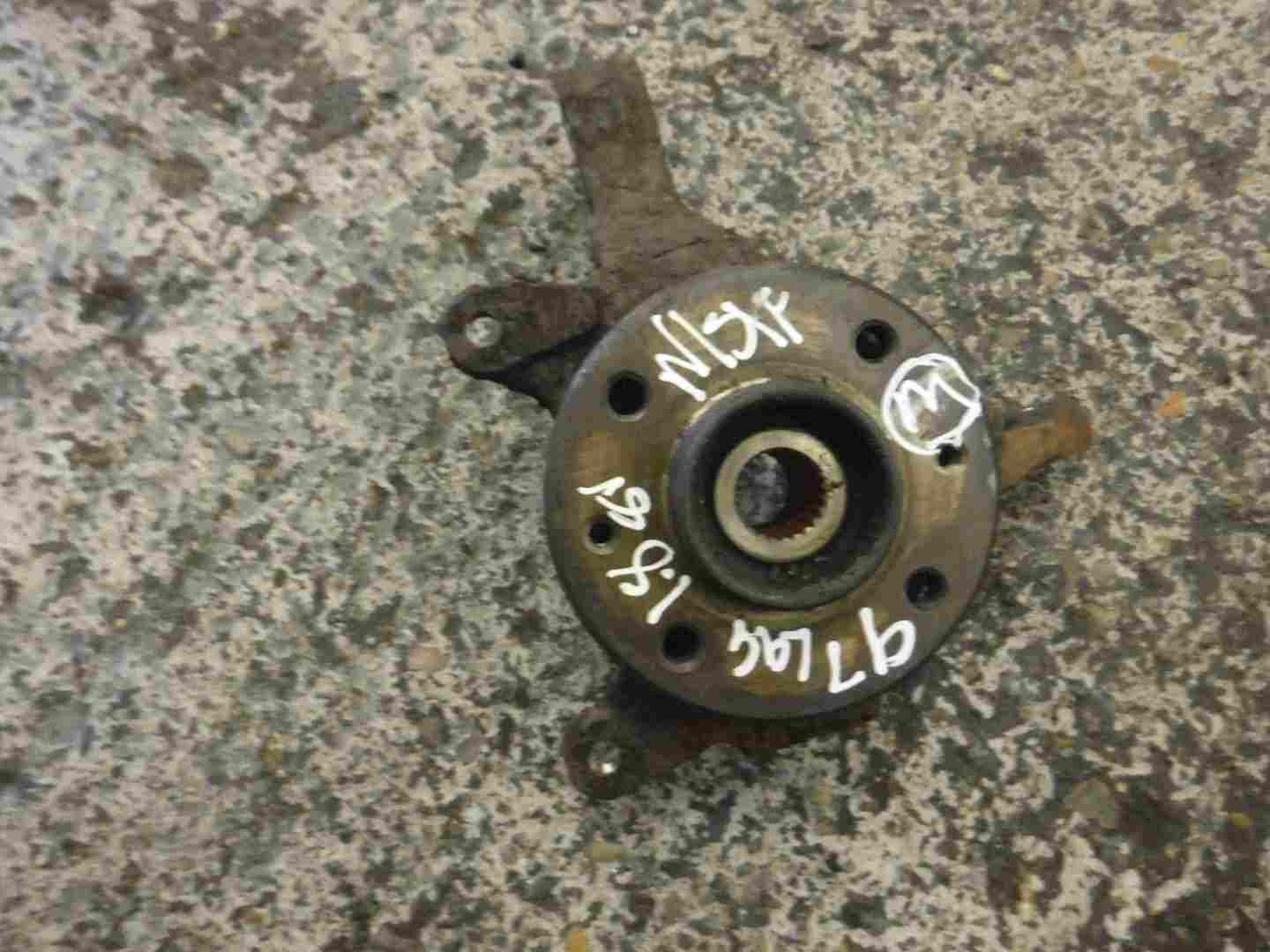 Renault Laguna 1997-1999 1.8 8v Passenger NSF Front Wheel Hub + Bearing