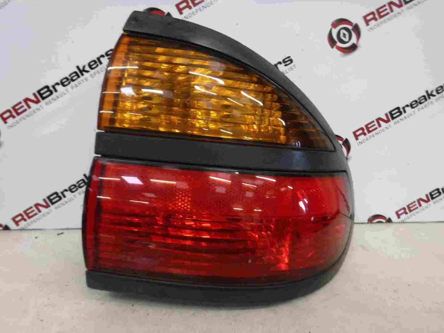 Renault Laguna 1999-2000 Drivers OSR Rear Light Lens