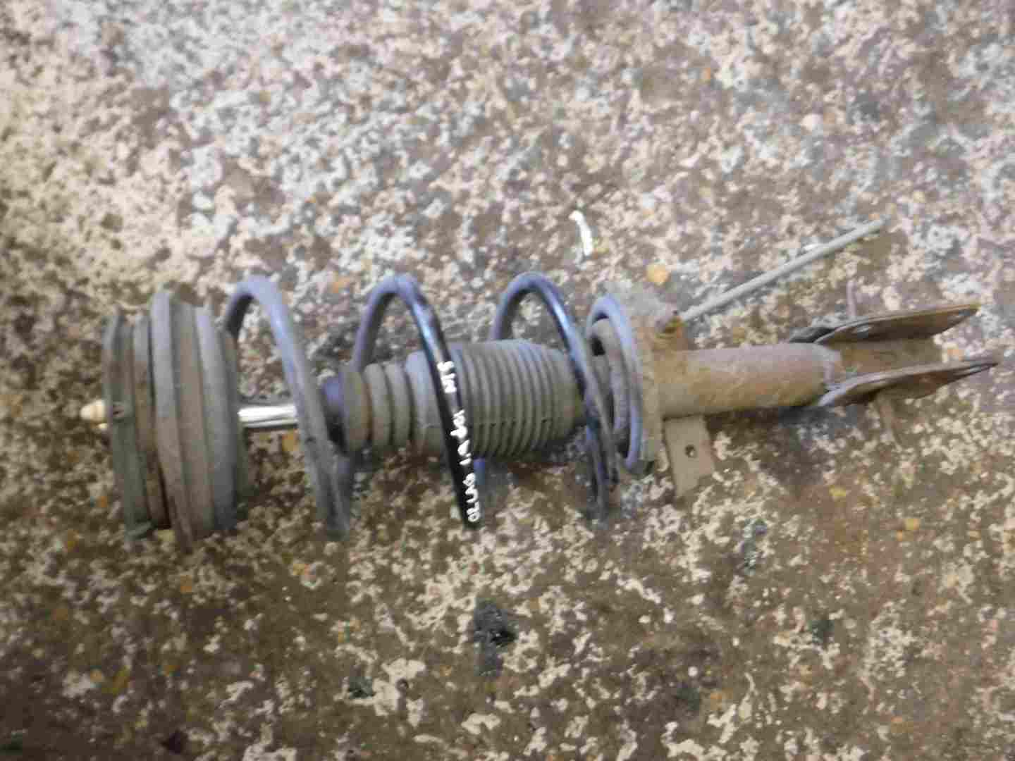 Renault Laguna 2001-2005 1.8 16V OSF NSF Front Shock Strut Suspension
